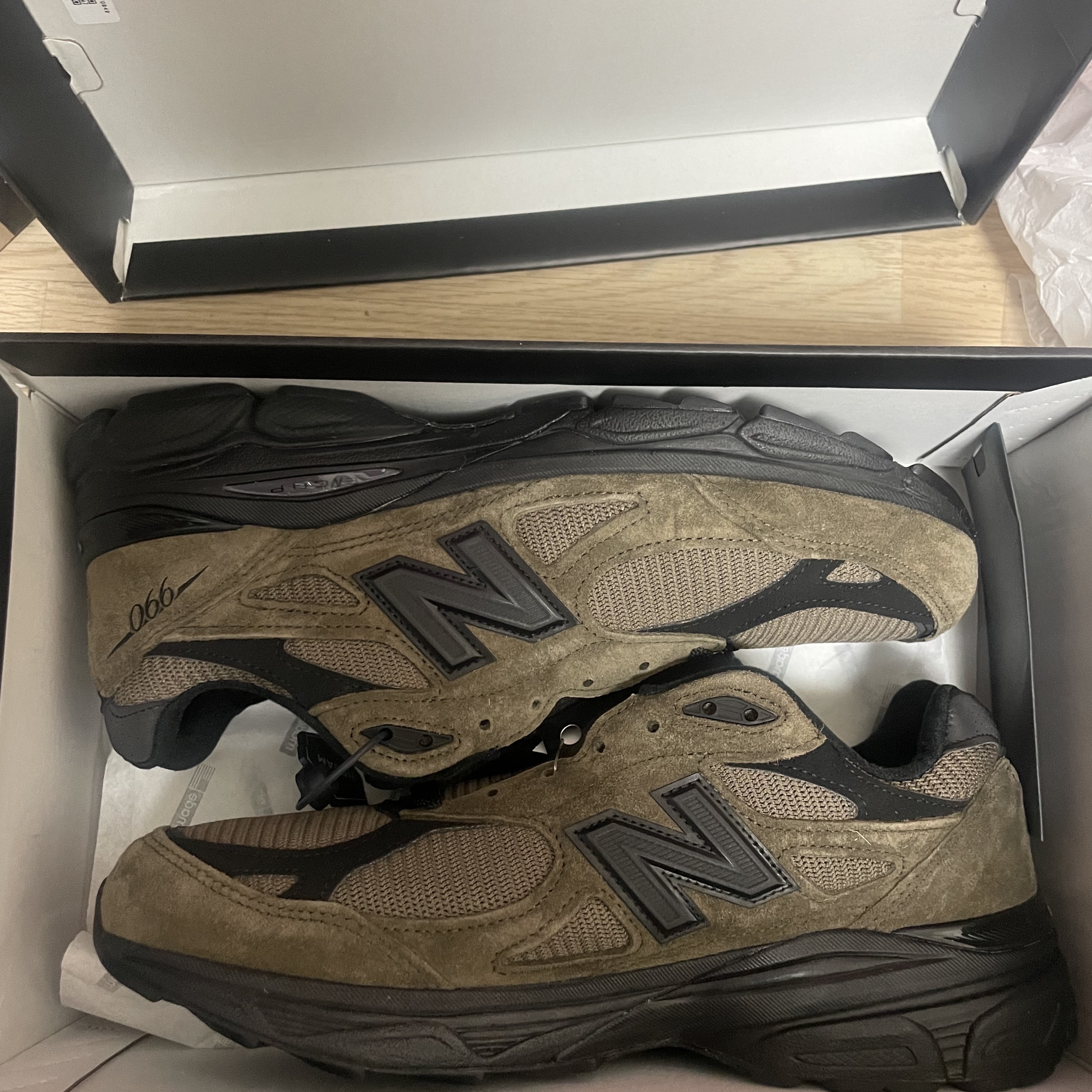 New Balance x JJJJound 990v3 Brown Black 착용 스타일