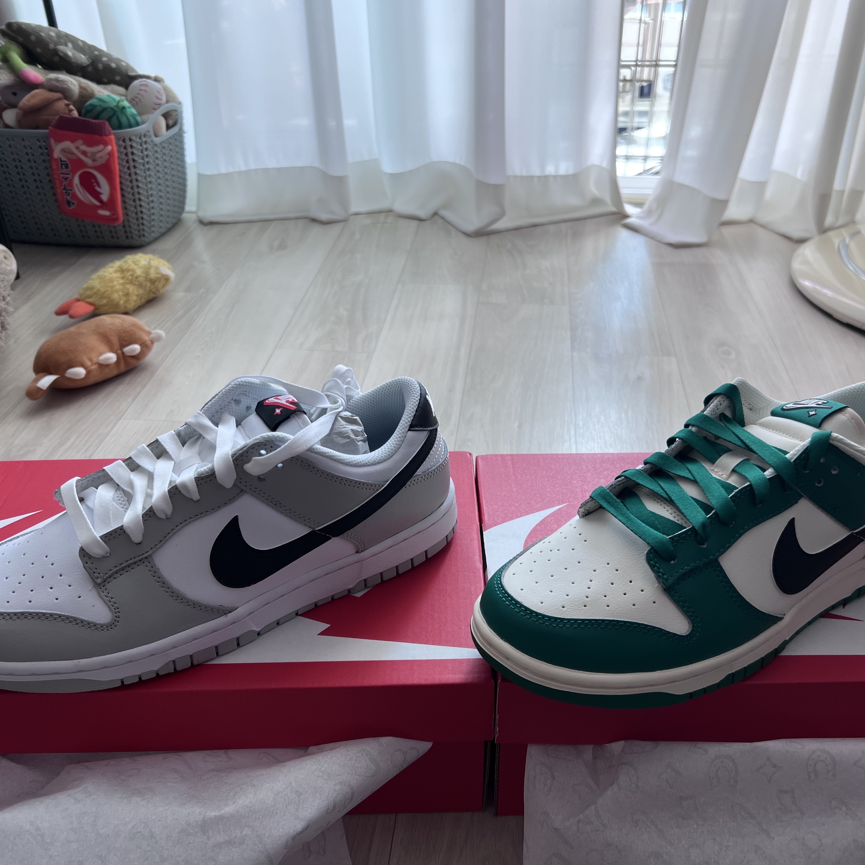 Nike Dunk Low Retro SE Jackpot Malachite, Nike Dunk Low Retro SE Jackpot Grey Fog 착용 스타일