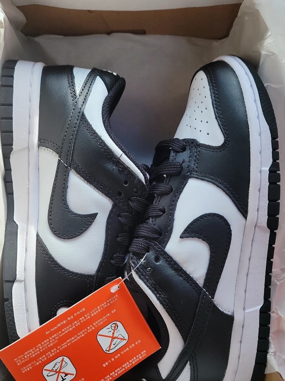 (W) Nike Dunk Low Black 착용 스타일