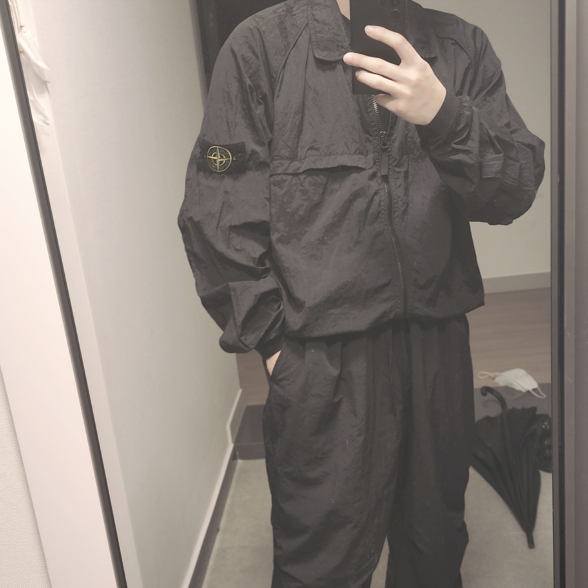 Stone Island 12321 Nylon Metal Garment Dyed Packable Overshirt Black - 22SS 착용 스타일 - 2