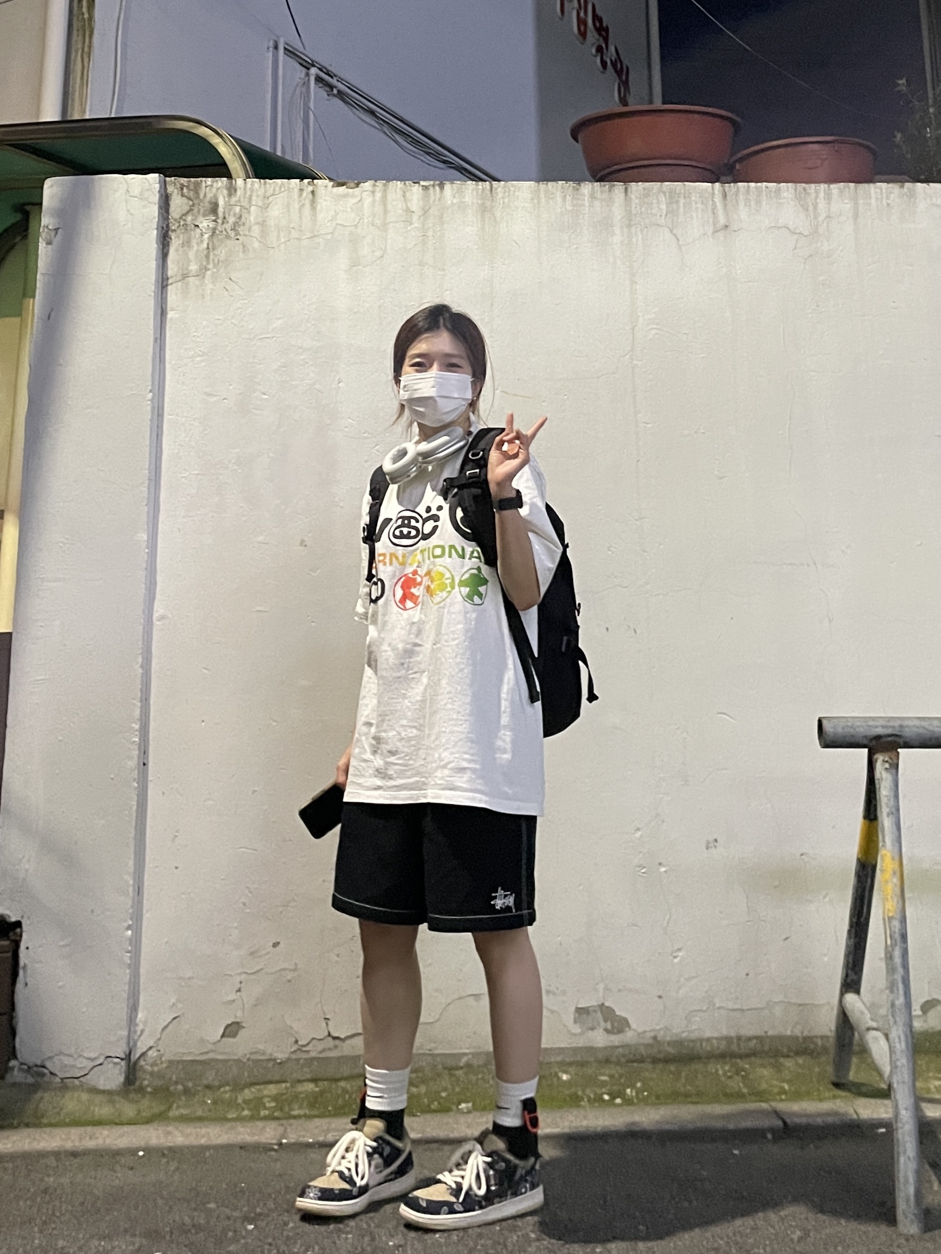Stussy Loose Twill Mountain Shorts Black, Nike x Travis Scott SB Dunk Low 착용 스타일 - 1
