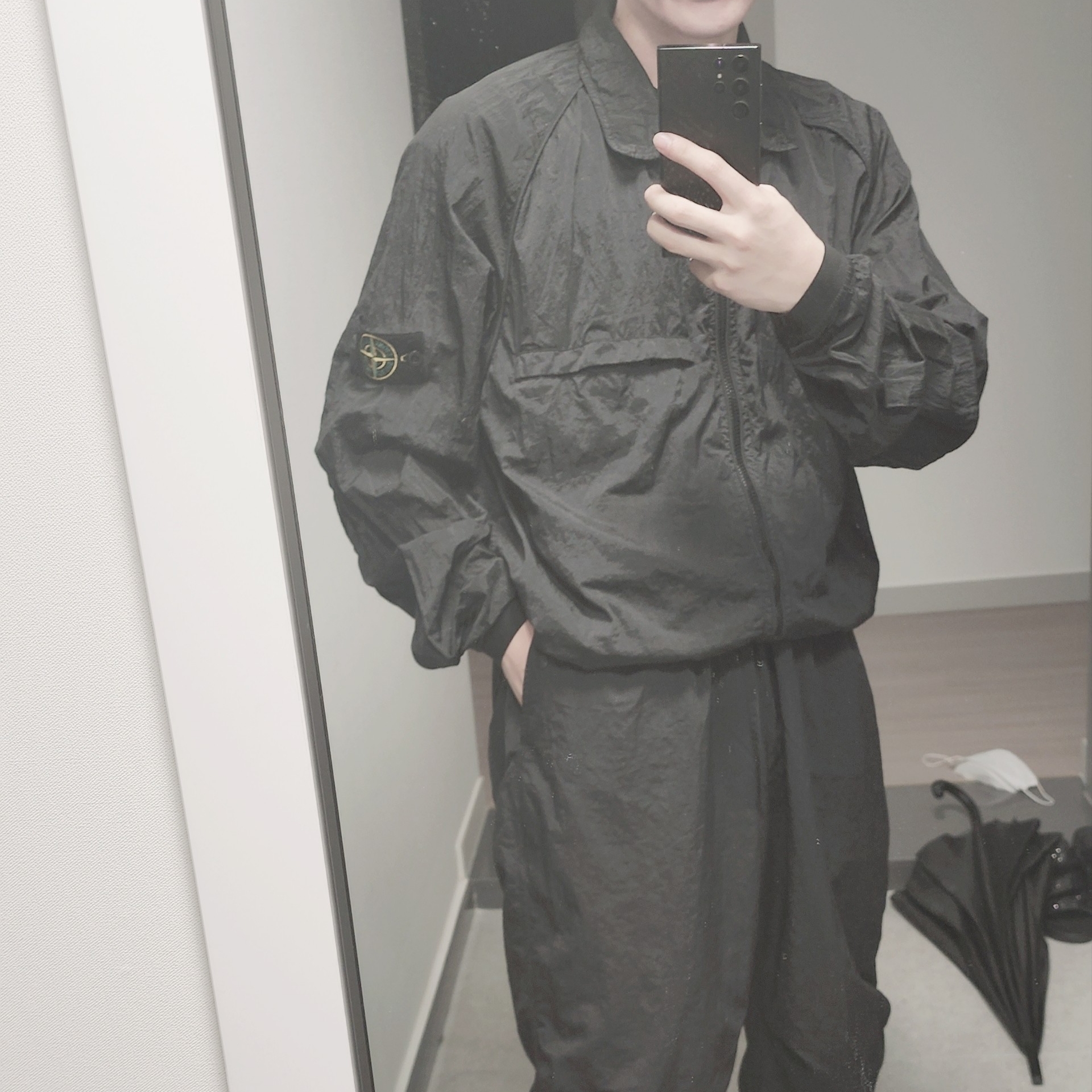Stone Island 12321 Nylon Metal Garment Dyed Packable Overshirt Black - 22SS 착용 스타일 - 1