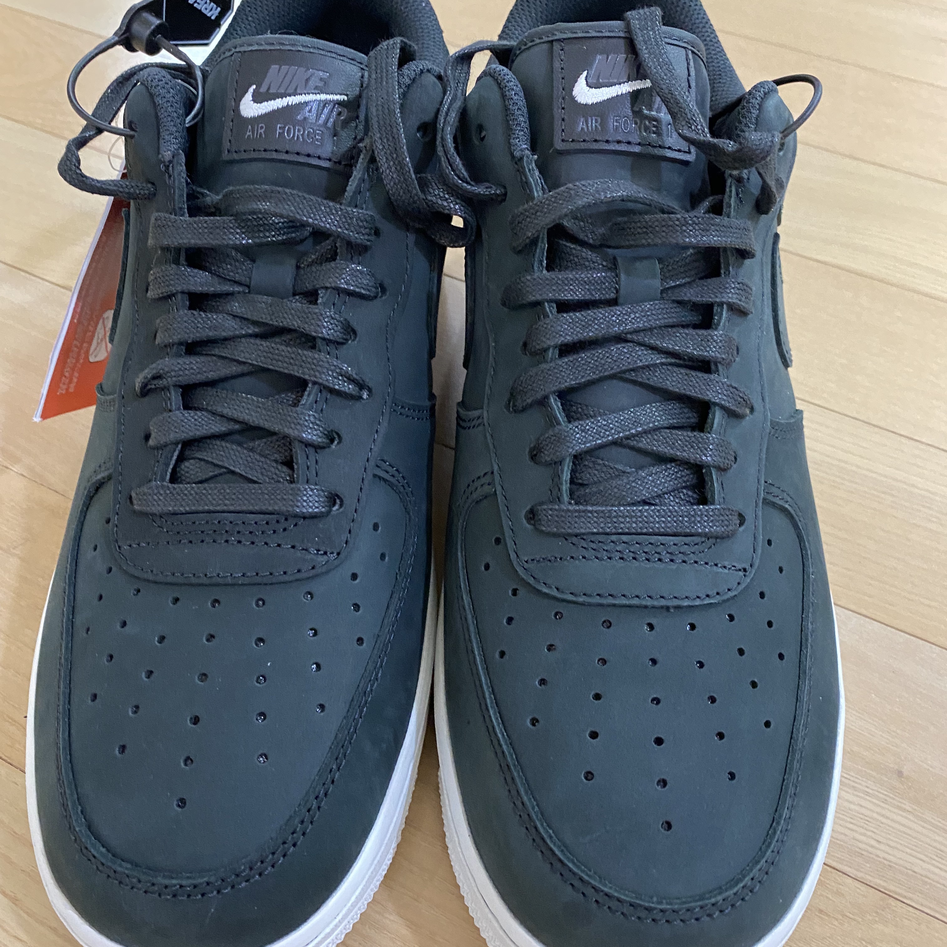 Nike Air Force 1 '07 LX Off Noir 착용 스타일 - 4