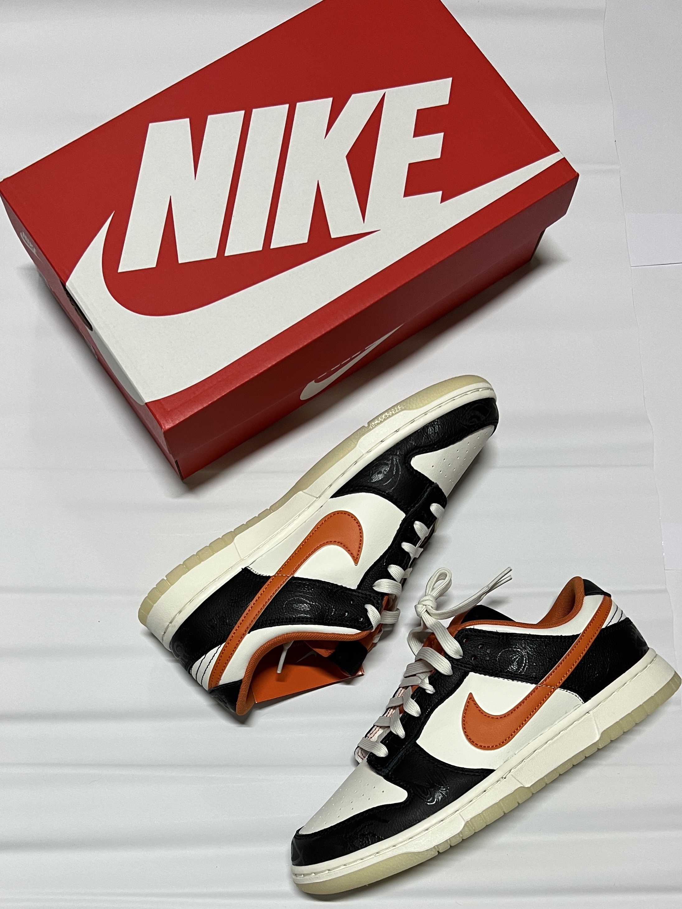 Nike Dunk Low Retro PRM Halloween 착용 스타일 - 2