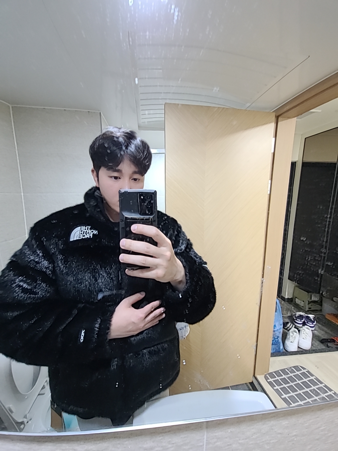 Supreme x The North Face Faux Fur Nuptse Jacket Black - 20FW 착용 스타일