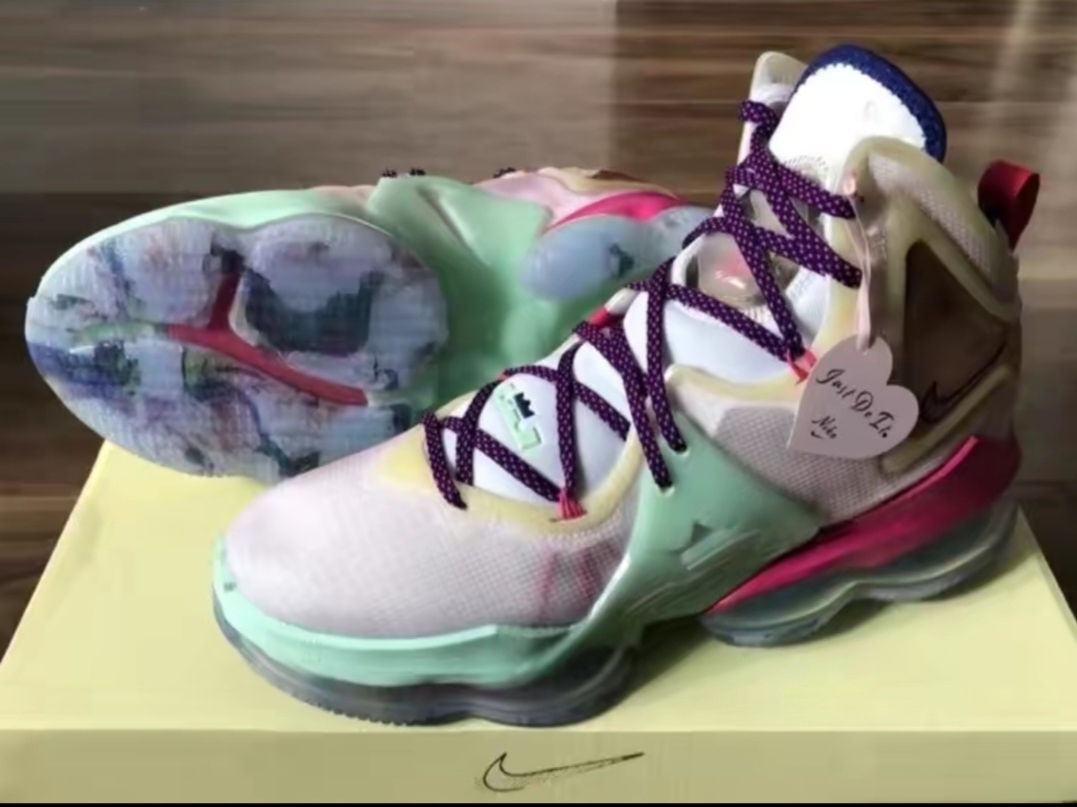 Nike LeBron XIX Love Letter 착용 스타일 - 1