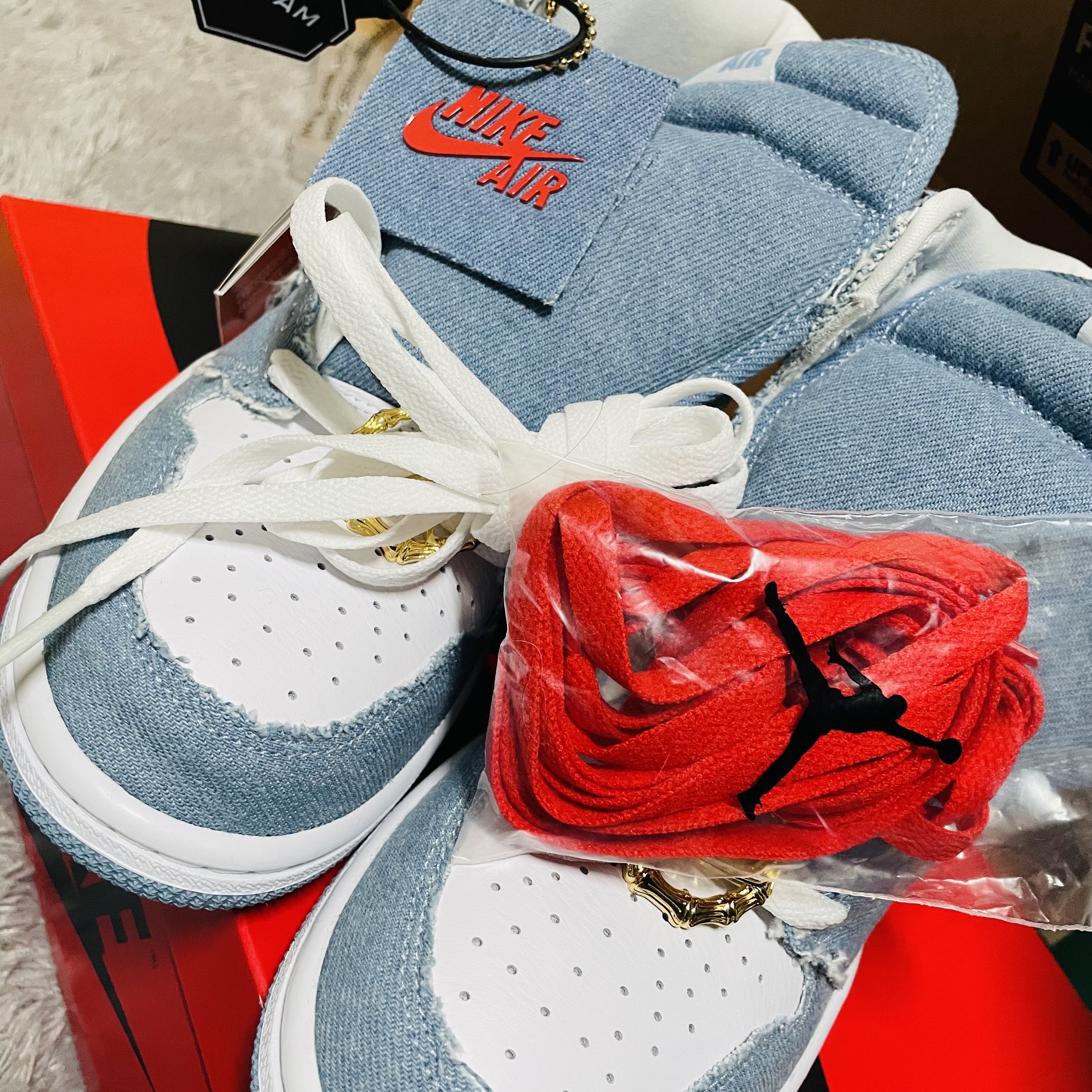 (W) Jordan 1 Retro High OG Denim 착용 스타일