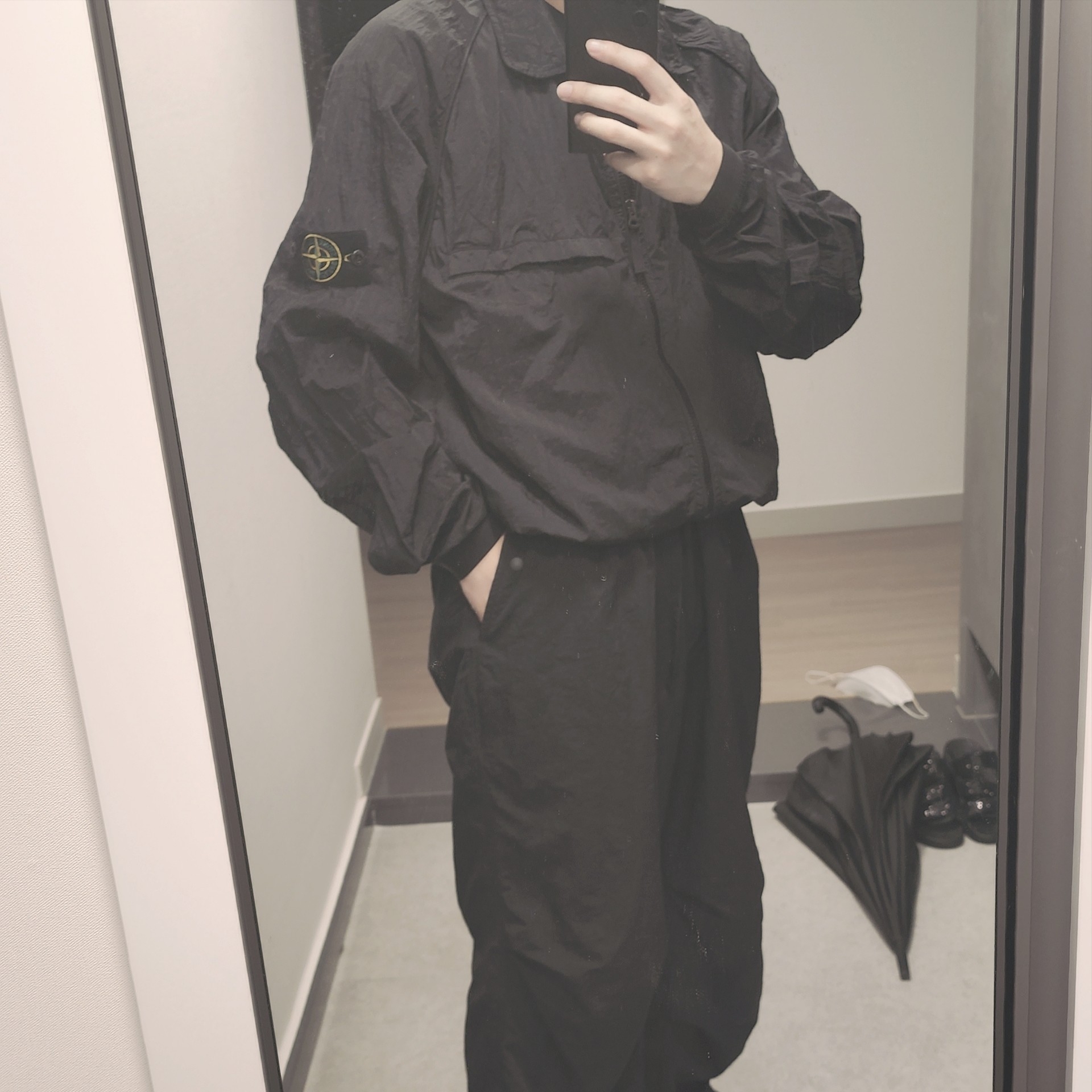 Stone Island 12321 Nylon Metal Garment Dyed Packable Overshirt Black - 22SS 착용 스타일 - 3