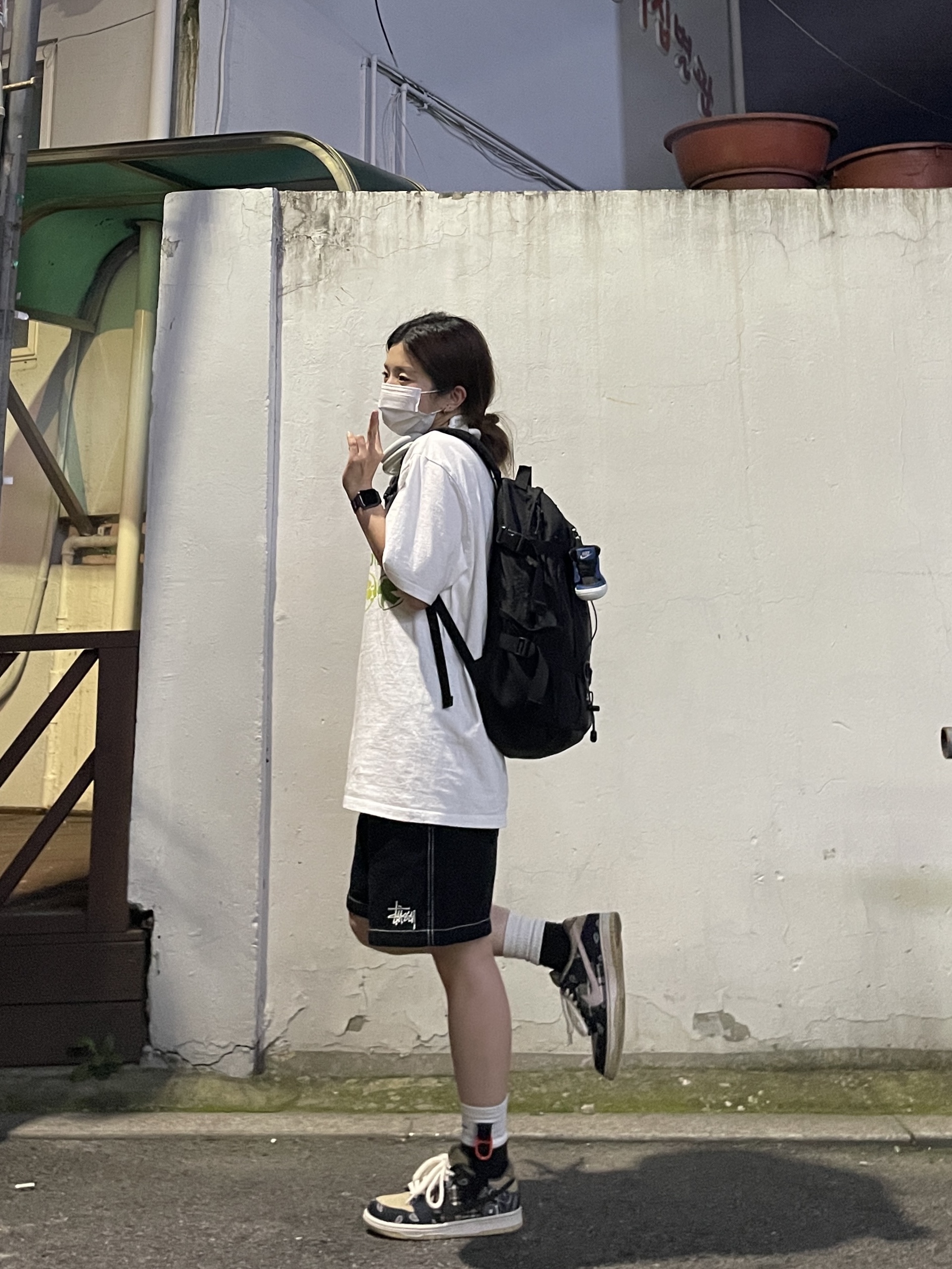 Stussy Loose Twill Mountain Shorts Black, Nike x Travis Scott SB Dunk Low 착용 스타일 - 2