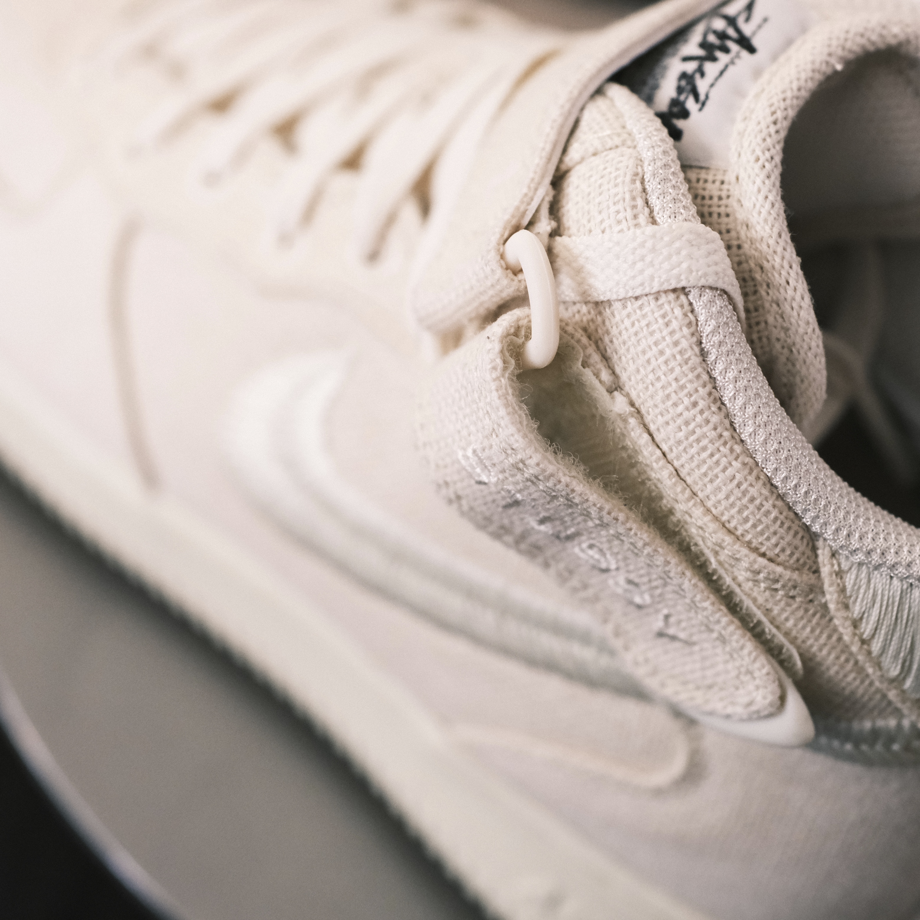 Nike x Stussy Air Force 1 '07 Mid SP Fossil 착용 스타일 - 4