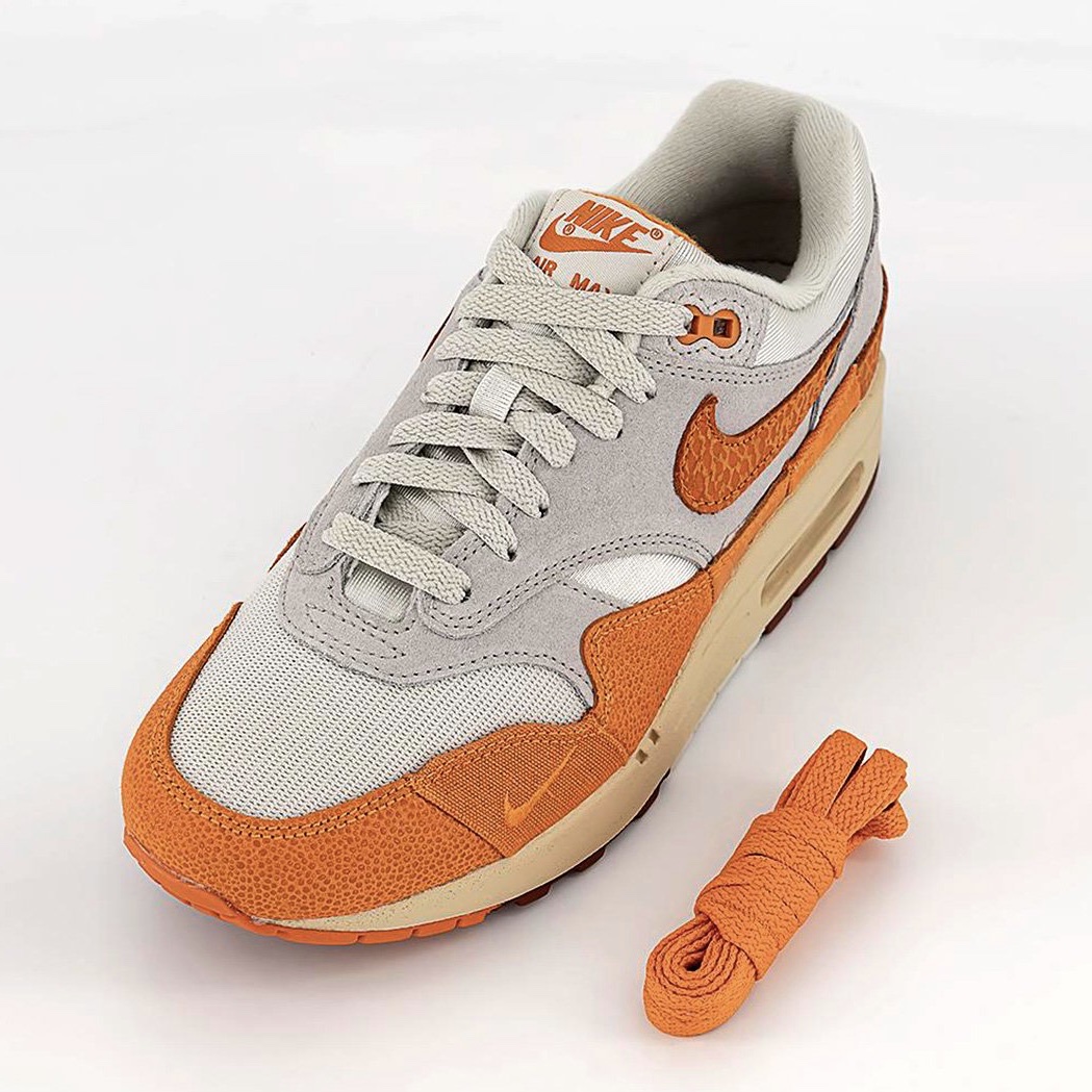 (W) Nike Air Max 1 Magma Orange 착용 스타일 - 4