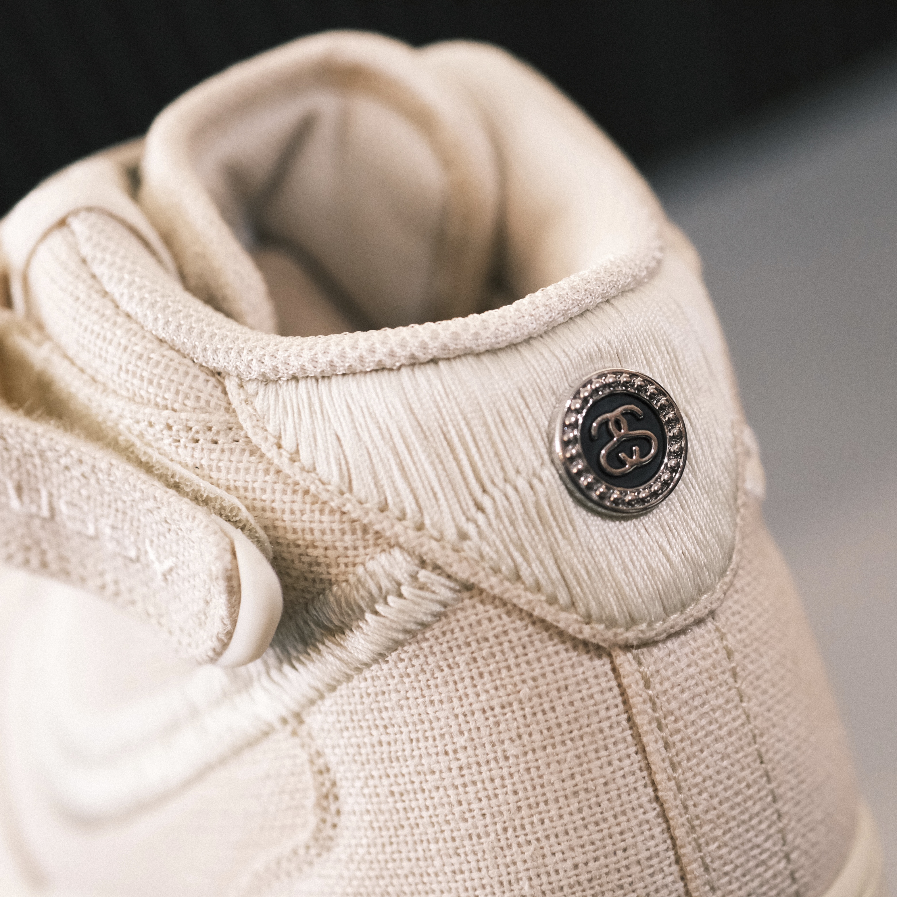 Nike x Stussy Air Force 1 '07 Mid SP Fossil 착용 스타일 - 5