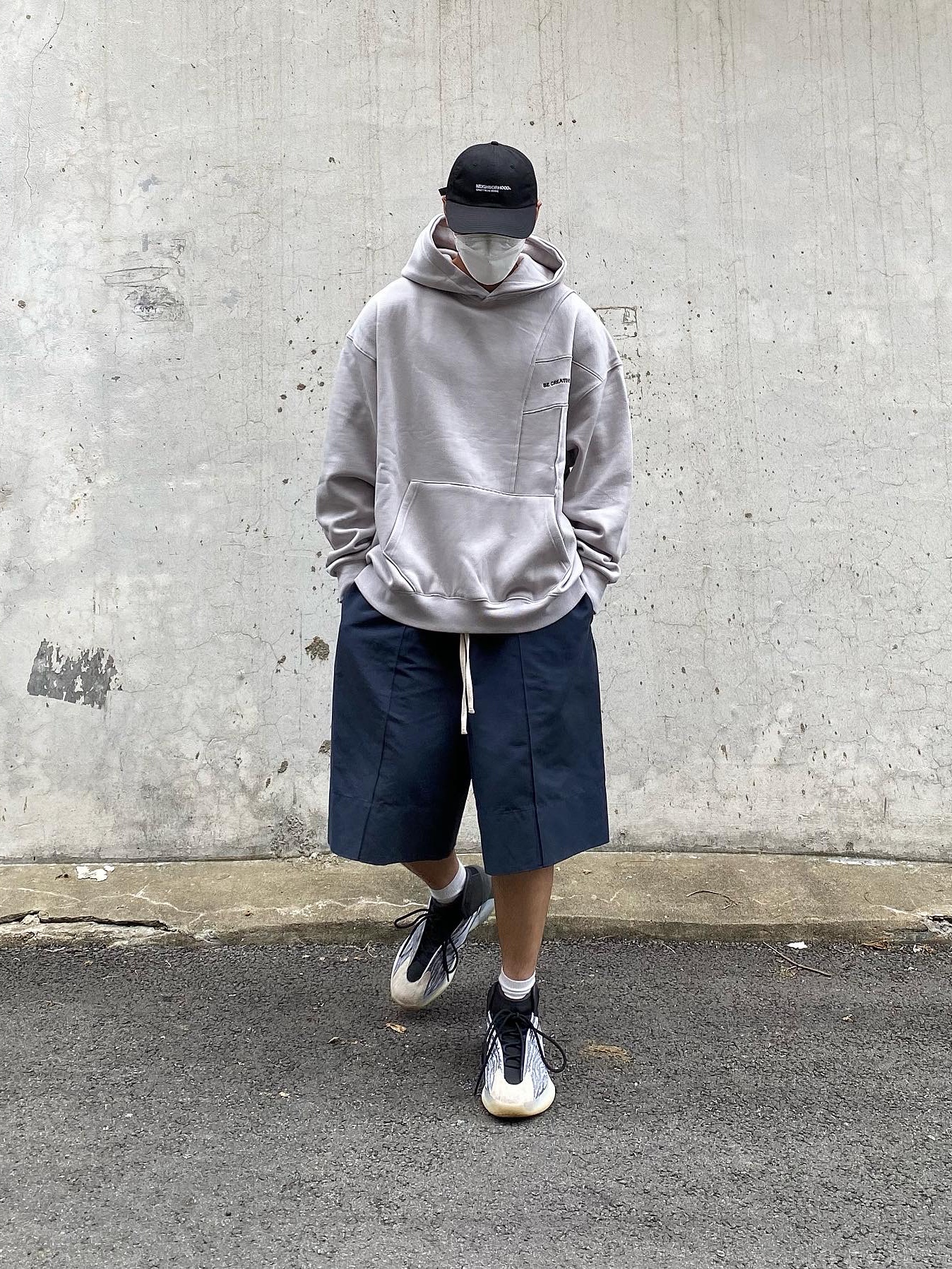 Adidas Yeezy QNTM Lifestyle 착용 스타일 - 1