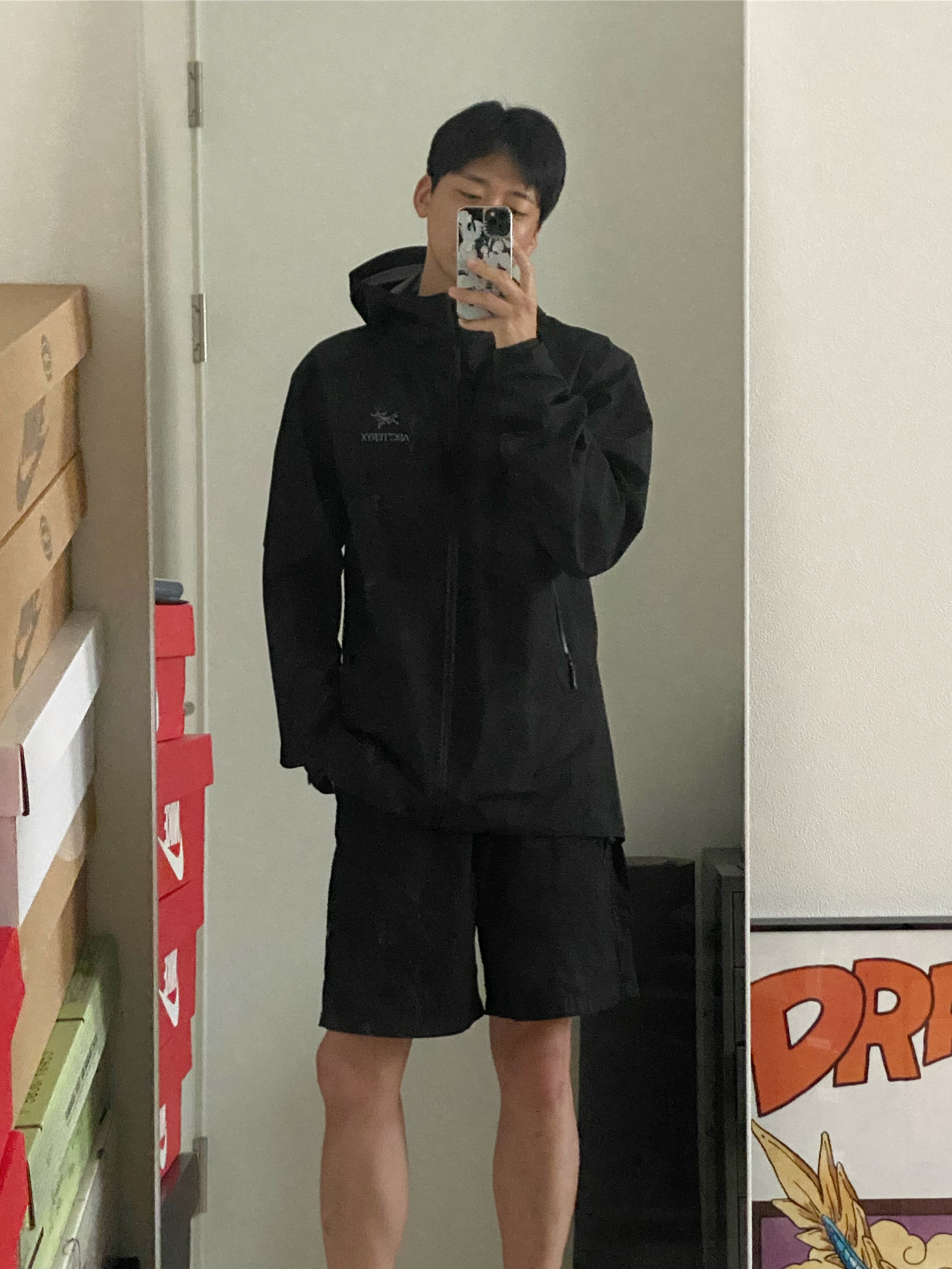 Arc'teryx Beta Jacket Black 착용 스타일