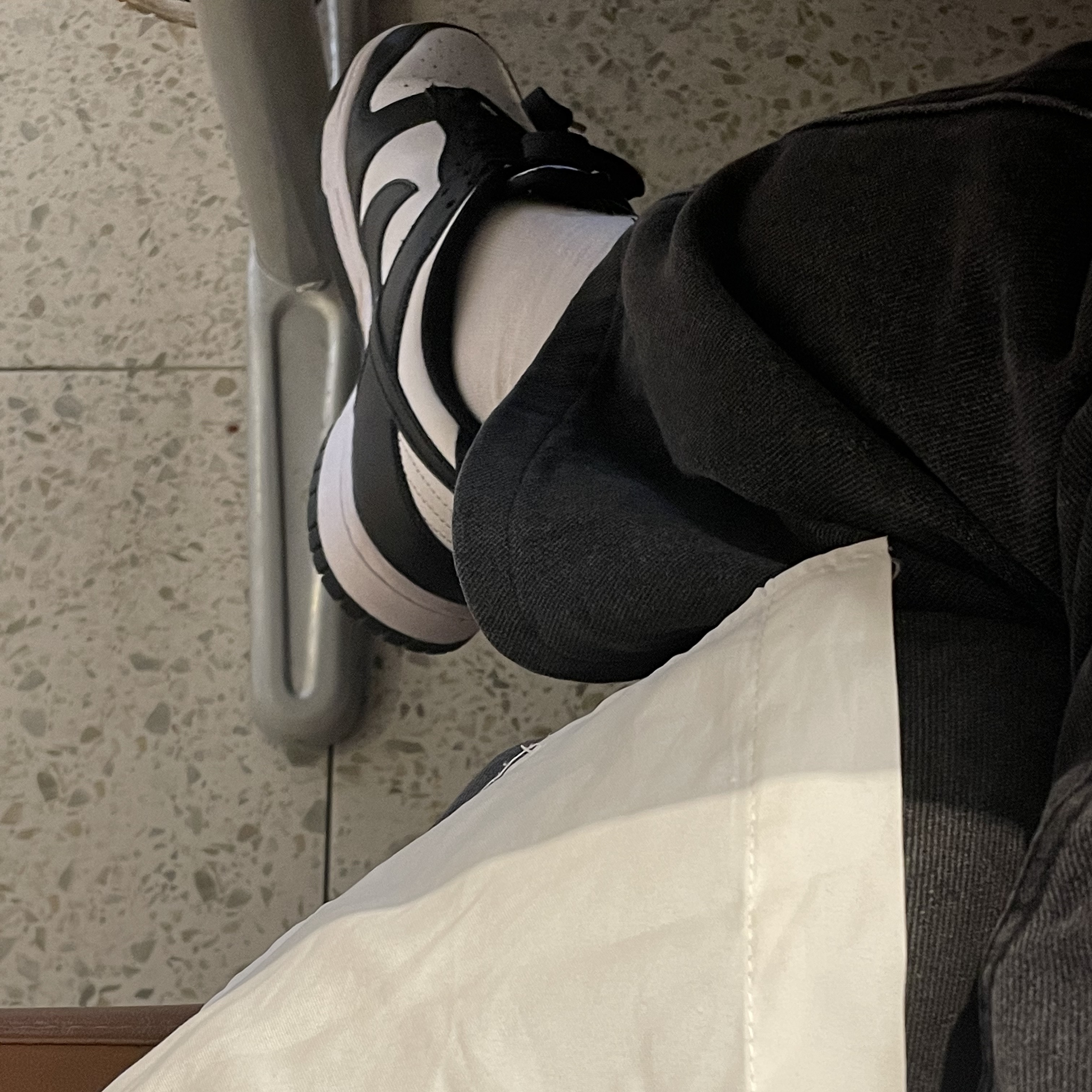 Nike Dunk Low Retro Black 착용 스타일
