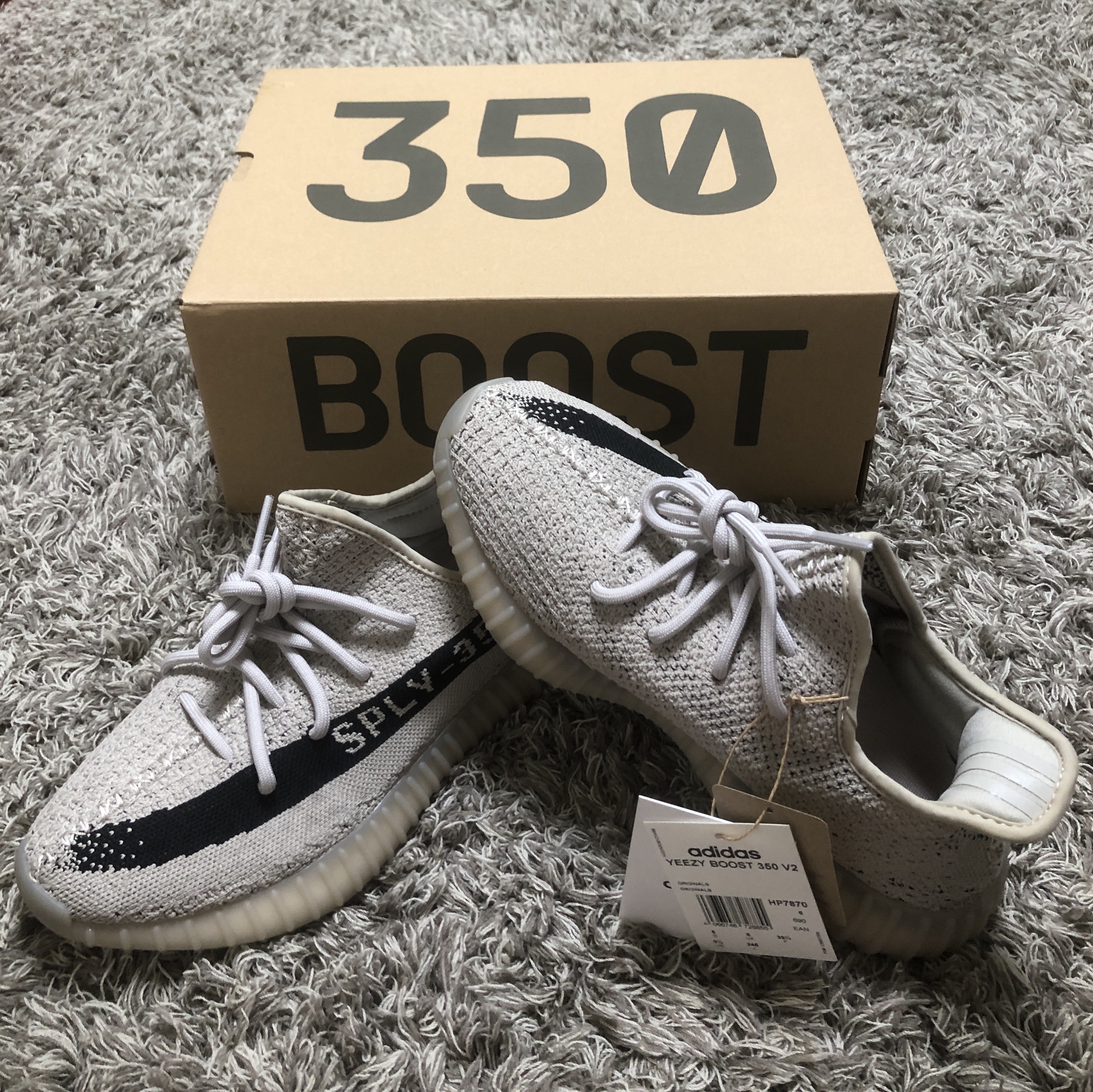 Adidas Yeezy Boost 350 V2 Slate Core Black 2022/2023 착용 스타일
