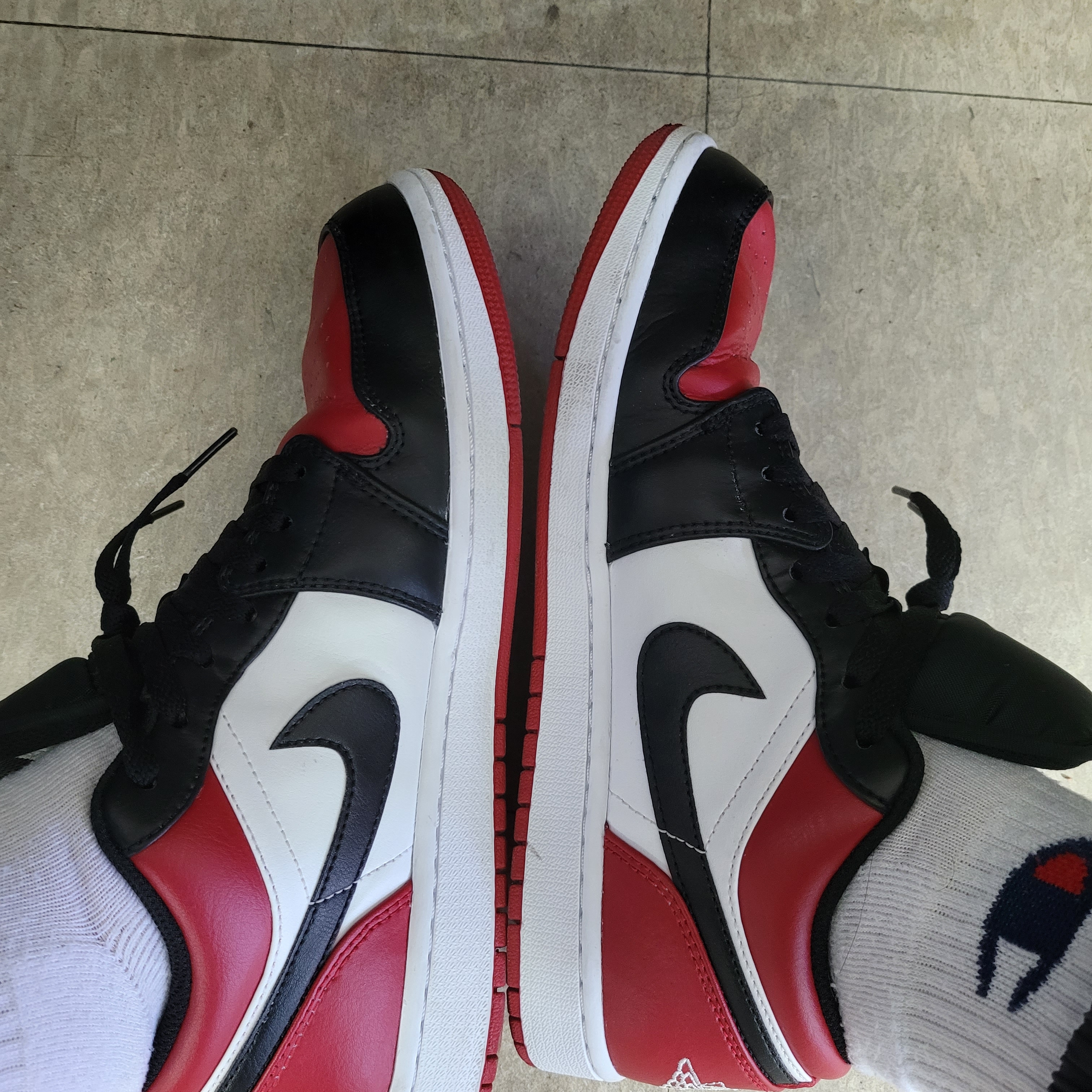 Jordan 1 Low Bred Toe 착용 스타일