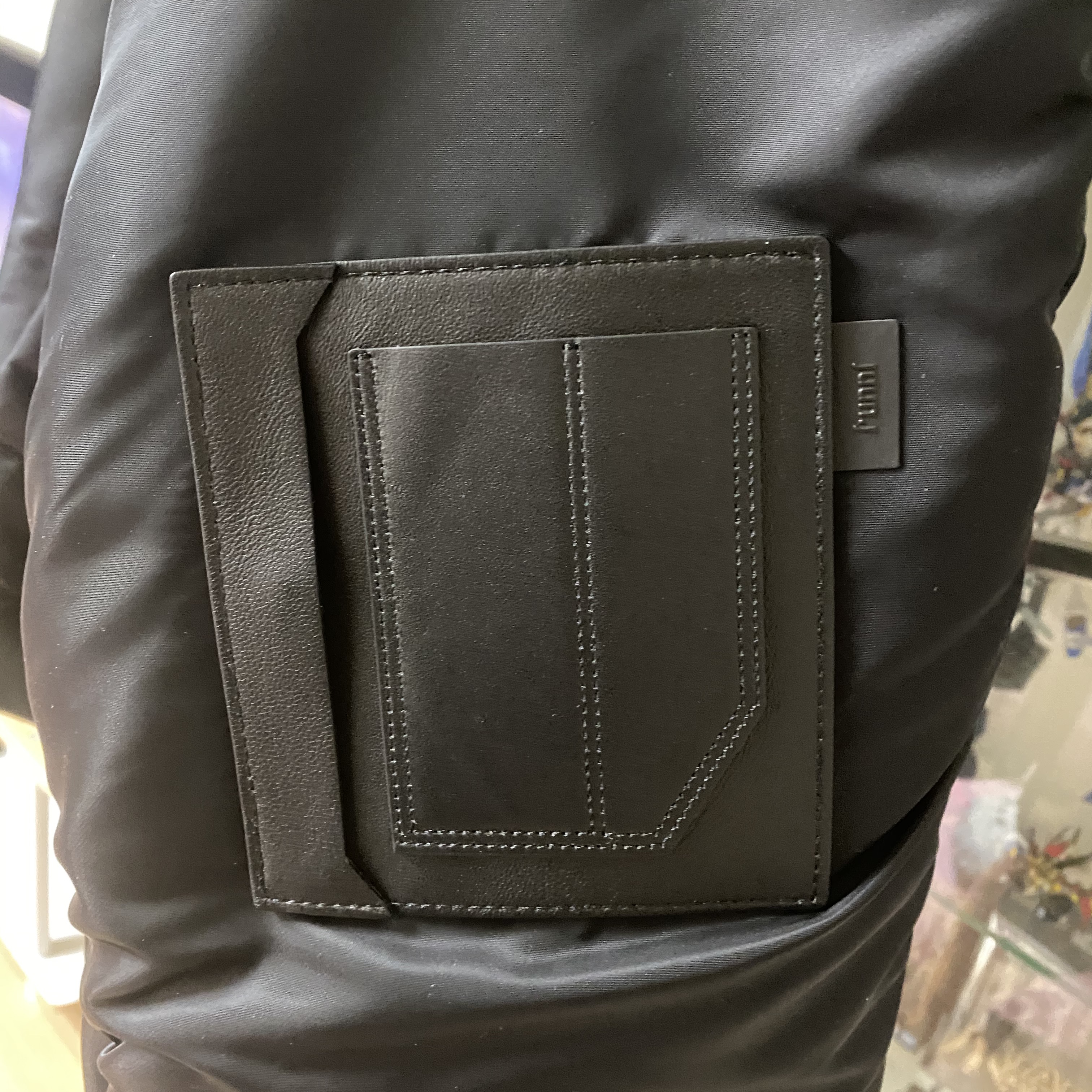 Juun.J Detachable Hood MA-1 Jumper Black - 22SS 착용 스타일 - 2