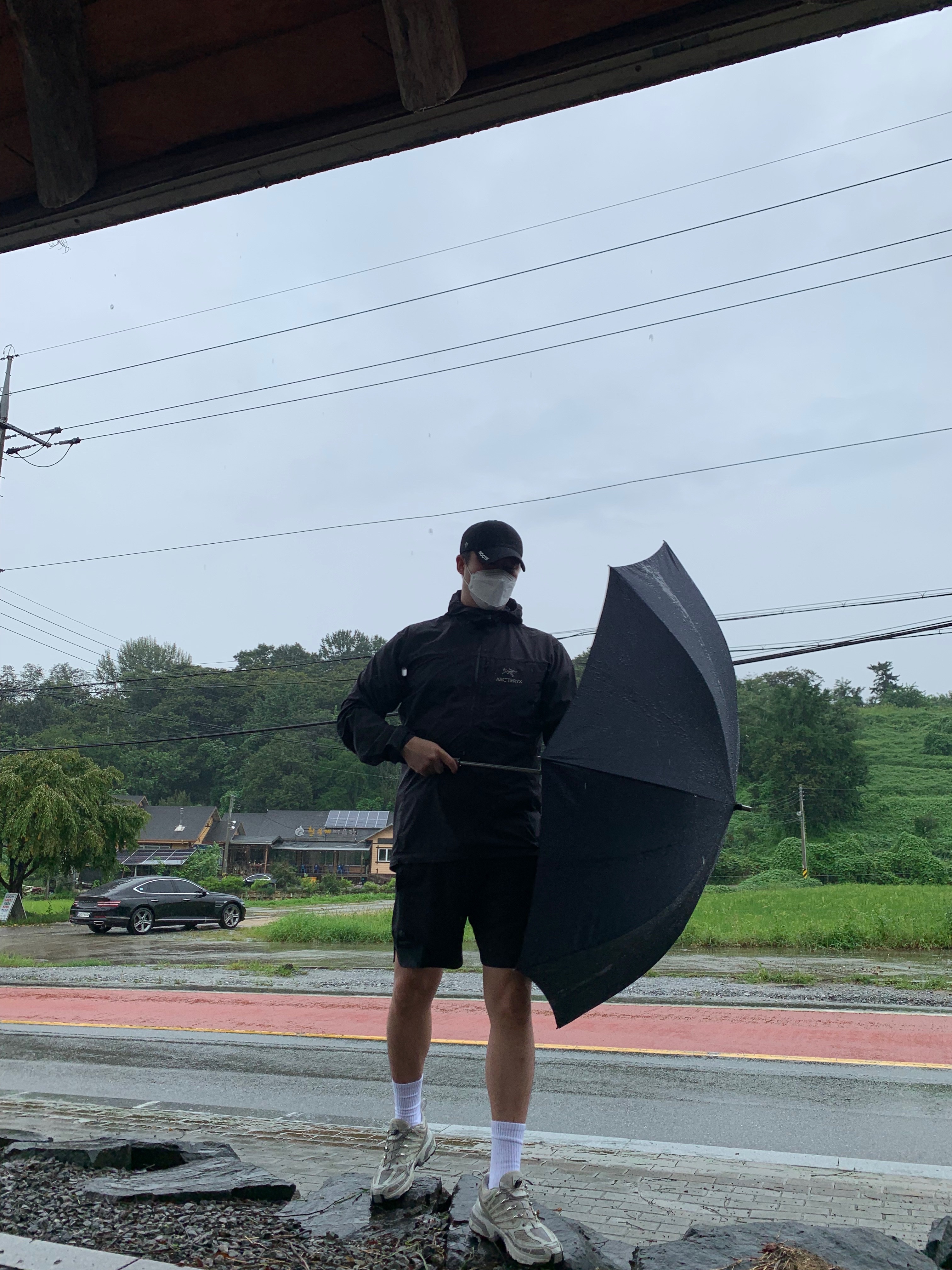 Arc'teryx Squamish Hoody Black, Nike x Drake Nocta Golf Cap Black 착용 스타일 - 1