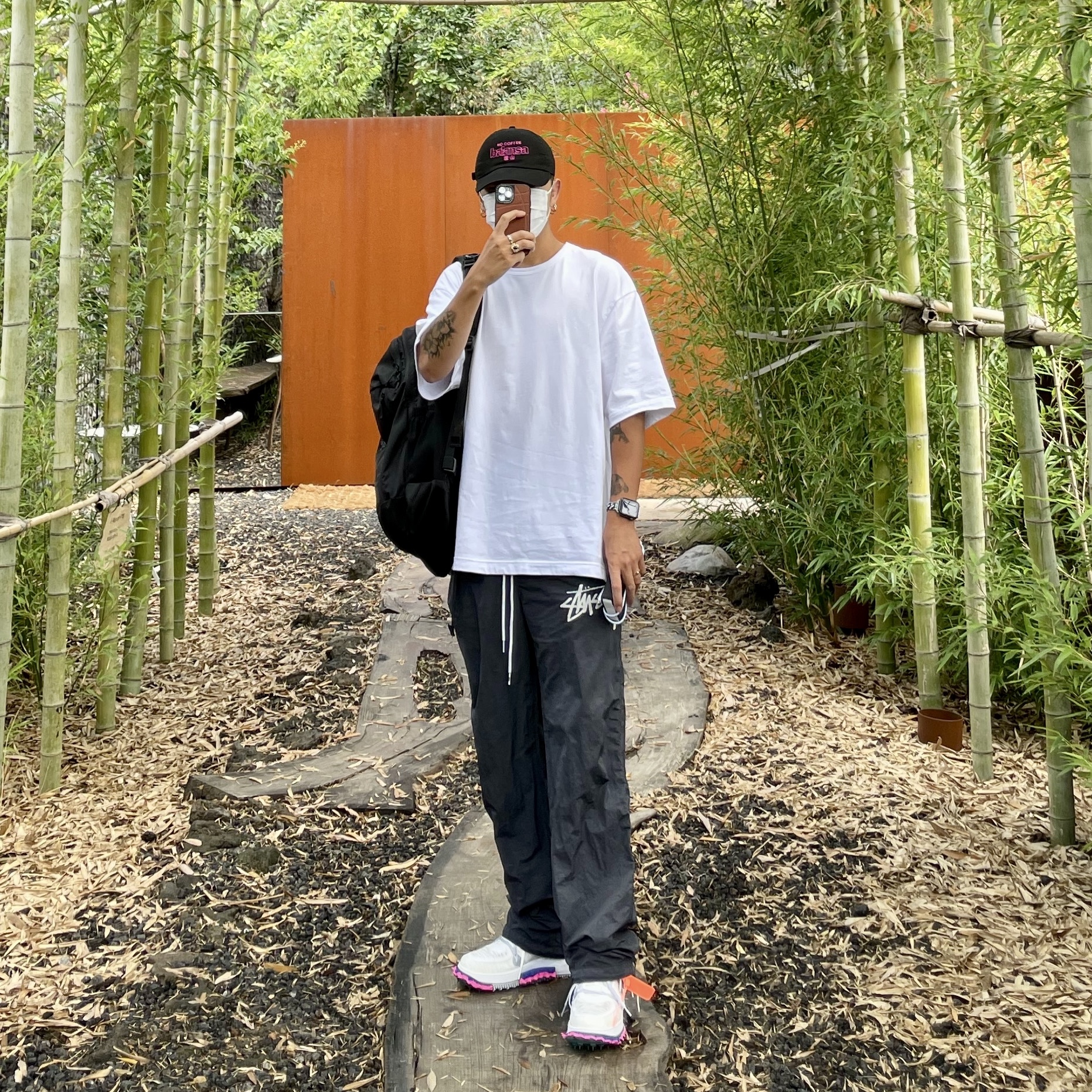 Nike x Off-White Air Force 1 Mid SP White, Nike x Stussy Beach Pants Off Noir 착용 스타일 - 1