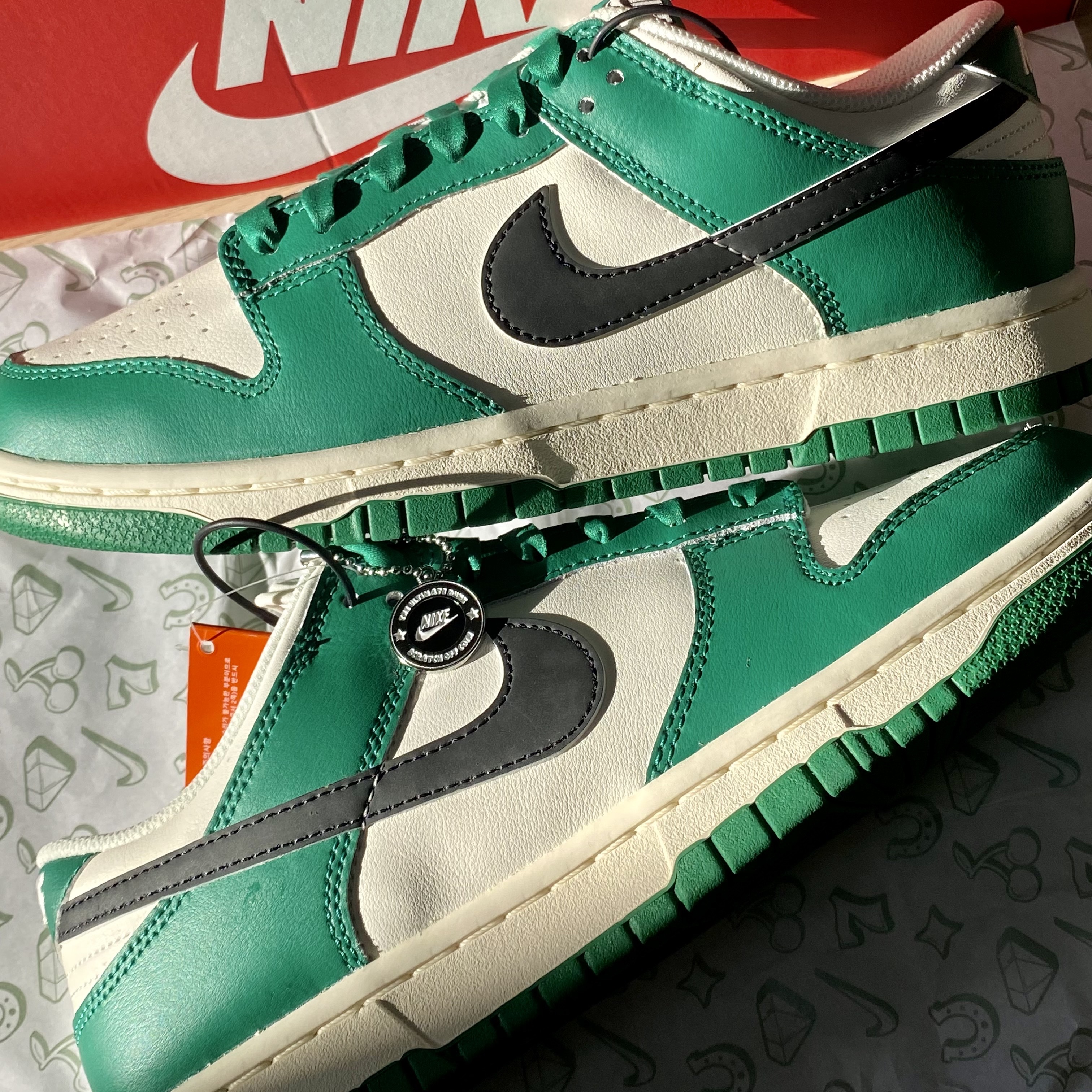 Nike Dunk Low Retro SE Jackpot Malachite 착용 스타일