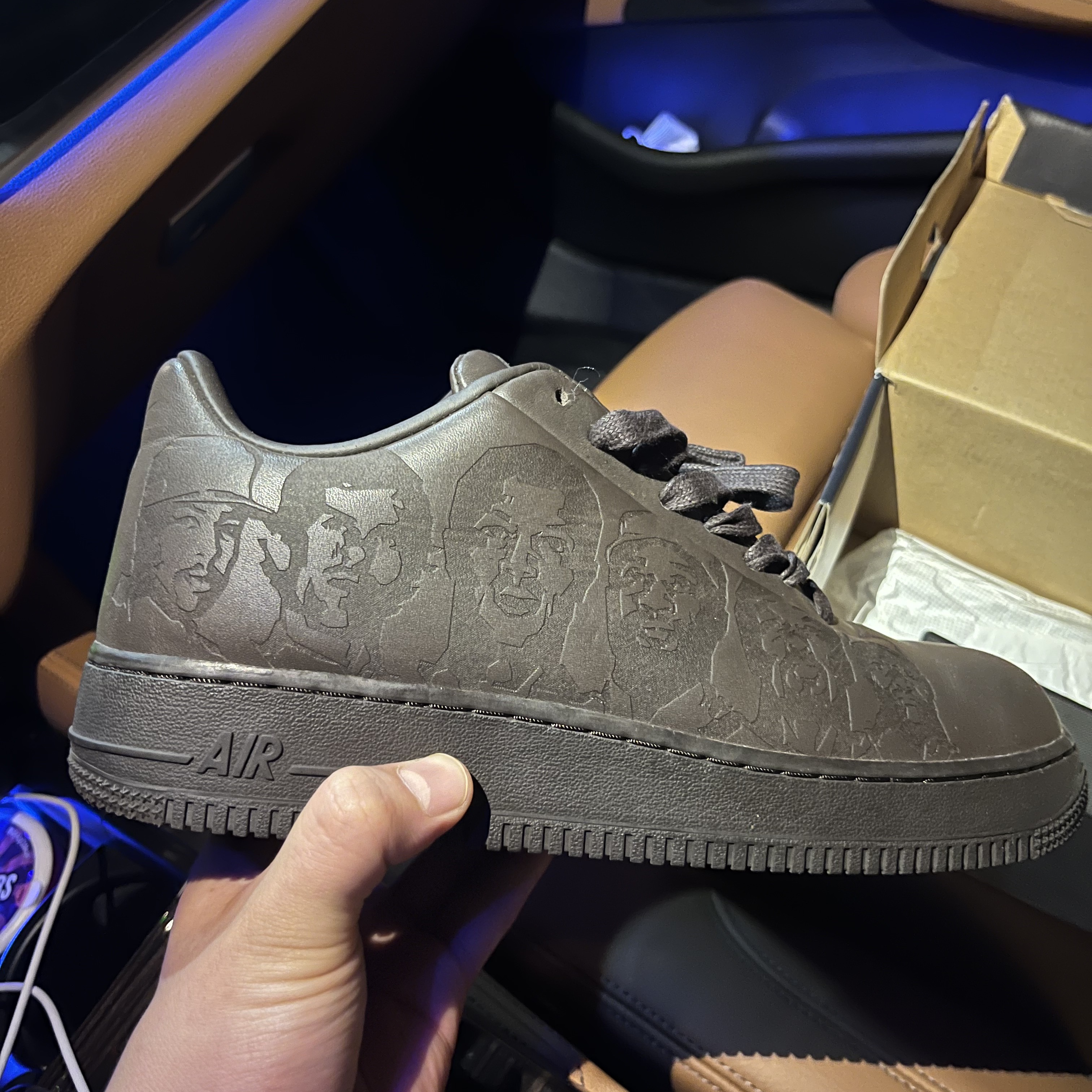 Nike Air Force 1 SPRM '07 Players Dark Cinder 착용 스타일