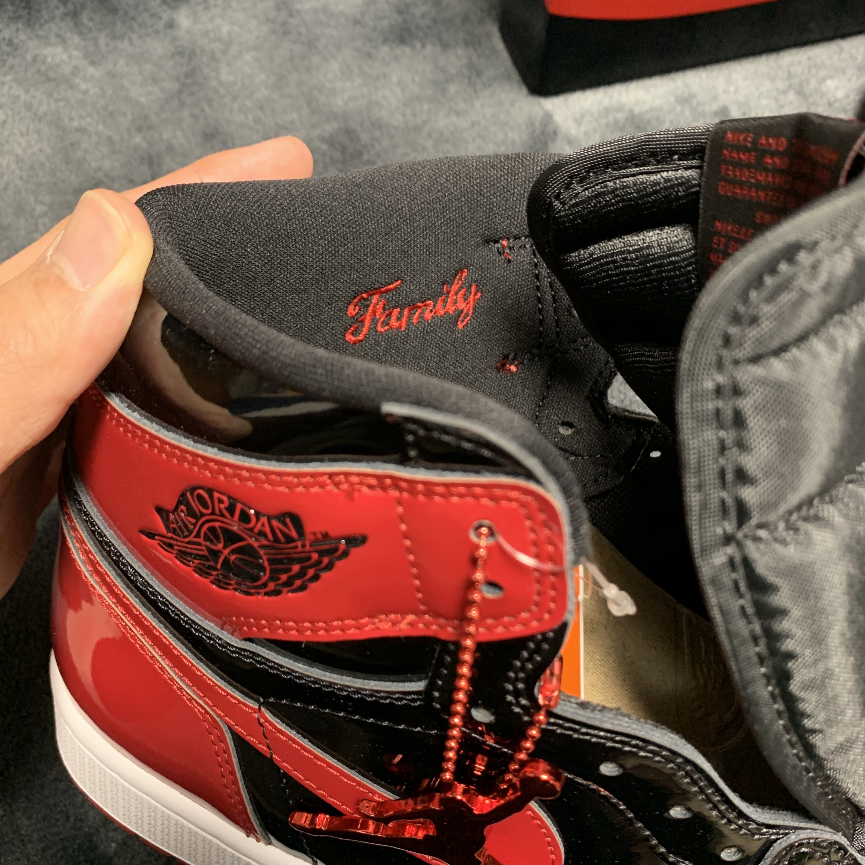 Jordan 1 Retro High OG Patent Bred 착용 스타일 - 2