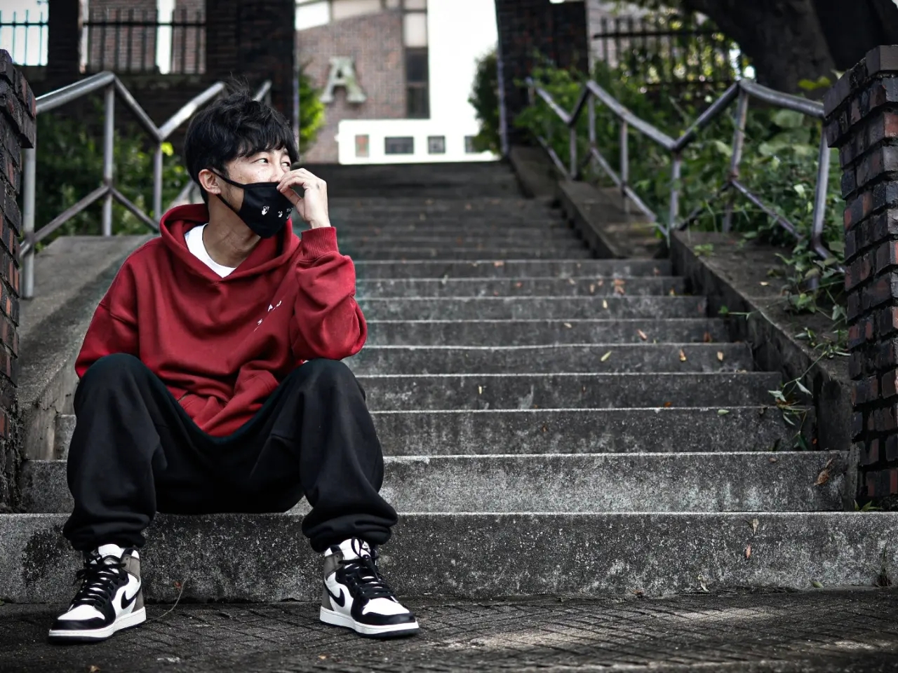 IAB Studio Hoodie Raspberry, IAB Studio Sweatpants Black White - 22SS 착용 스타일