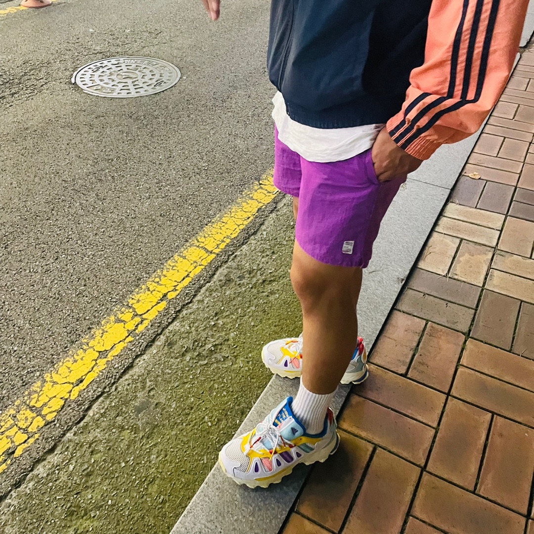 Adidas x Sean Wotherspoon x Hot Wheels Superturf Adventure White Bold Gold 착용 스타일