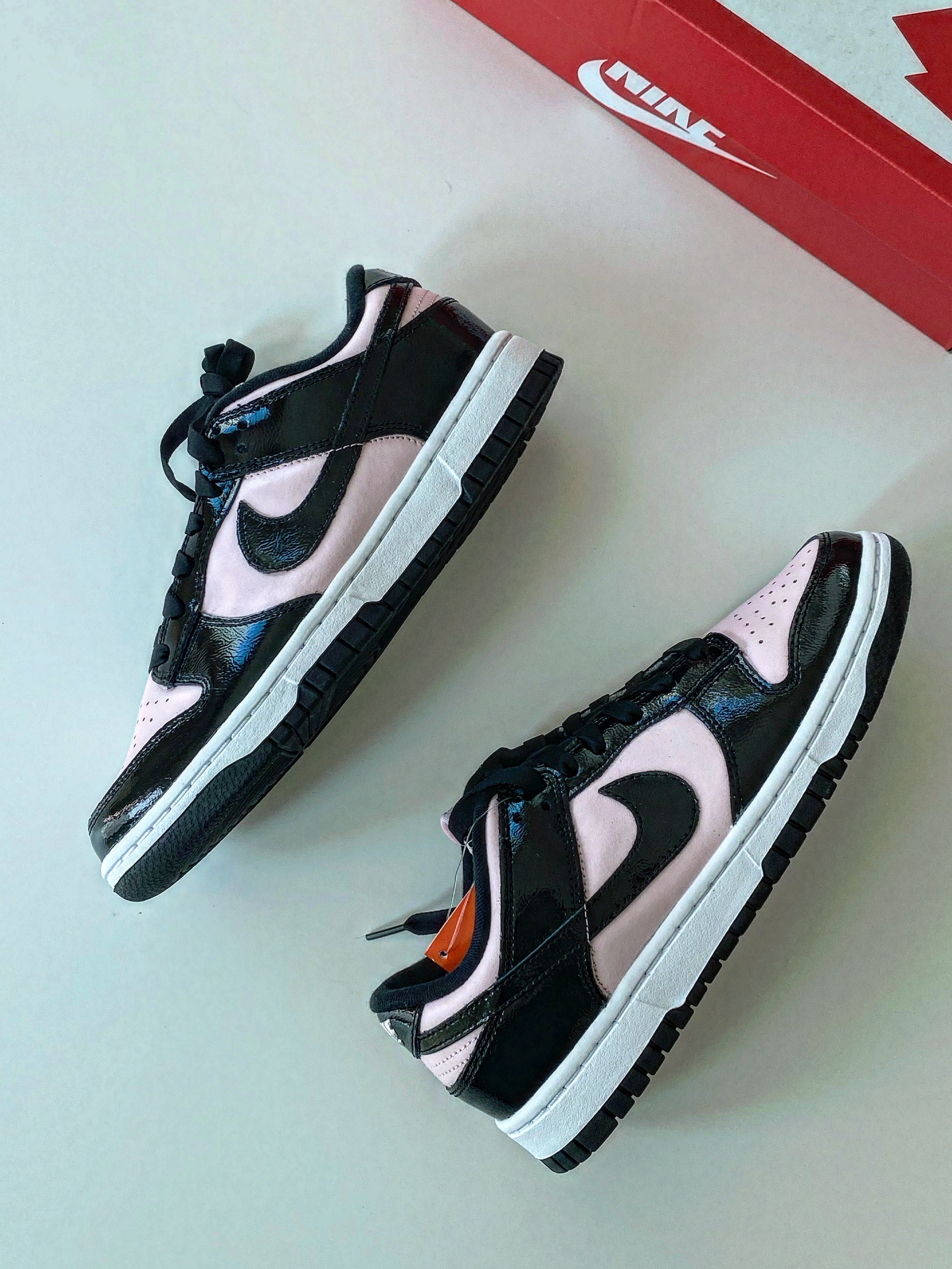 (W) Nike Dunk Low Essential Pink Foam Black 착용 스타일