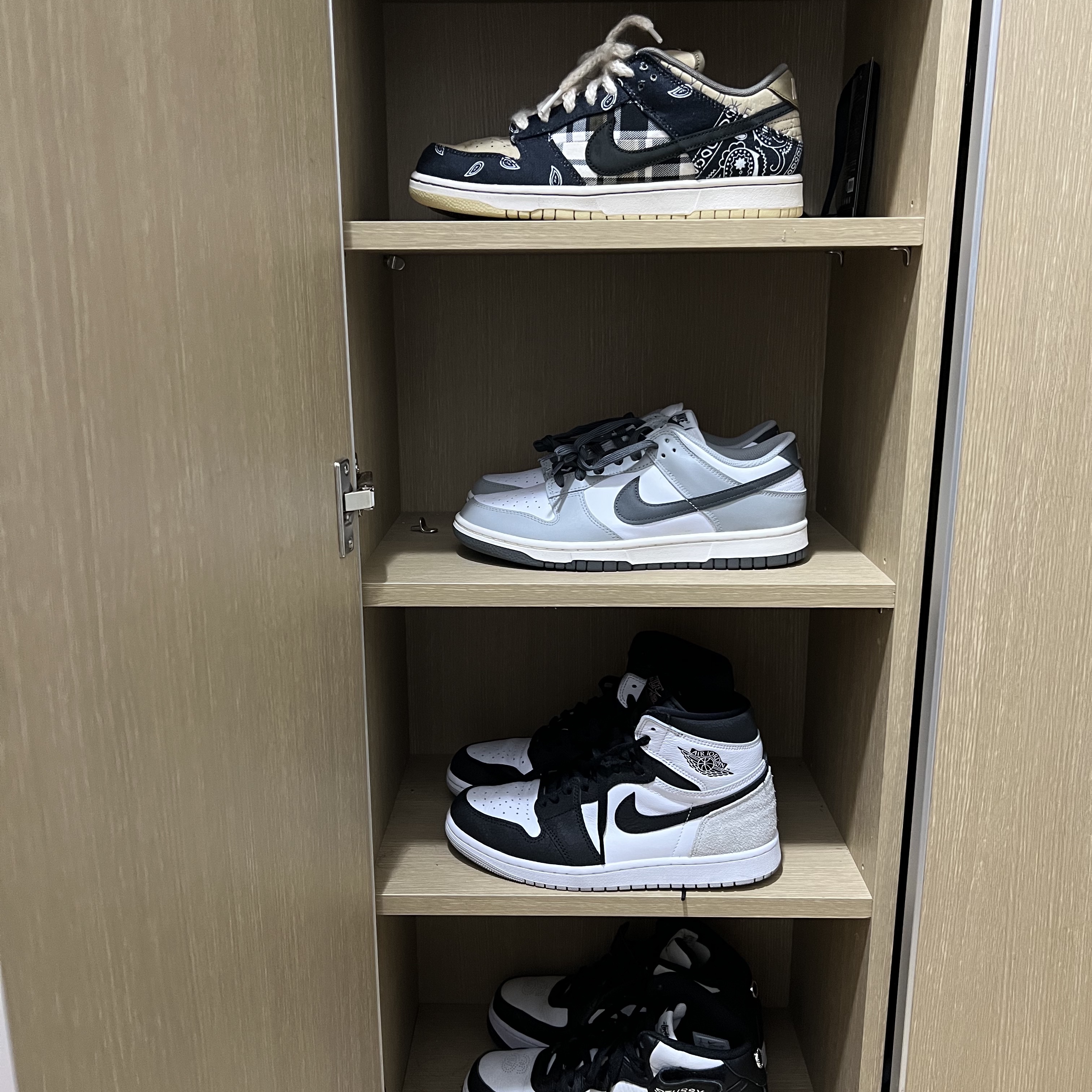 Nike x Travis Scott SB Dunk Low, (W) Nike Dunk Low Light Smoke Grey 착용 스타일