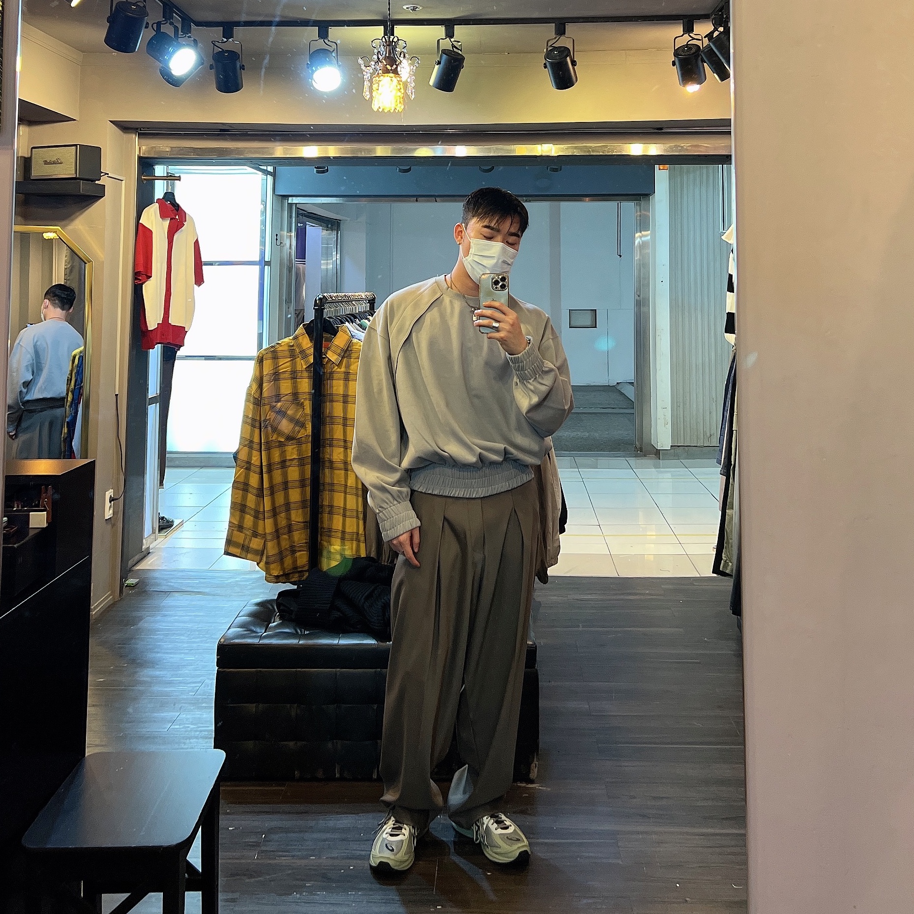 Asics Jog 100 S Sheet Rock - 2E Wide 착용 스타일 - 1