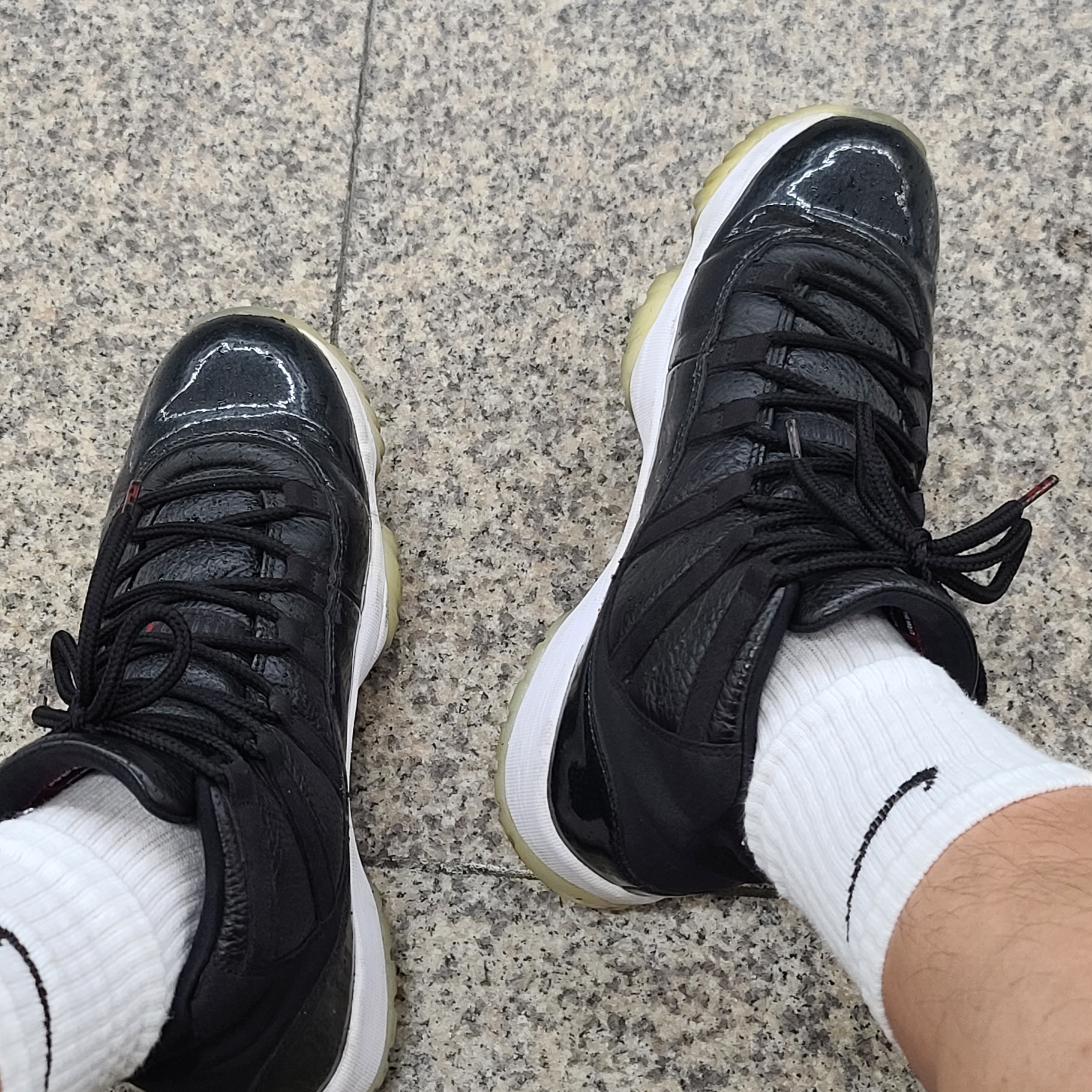 Jordan 11 Retro 72-10 착용 스타일 - 2