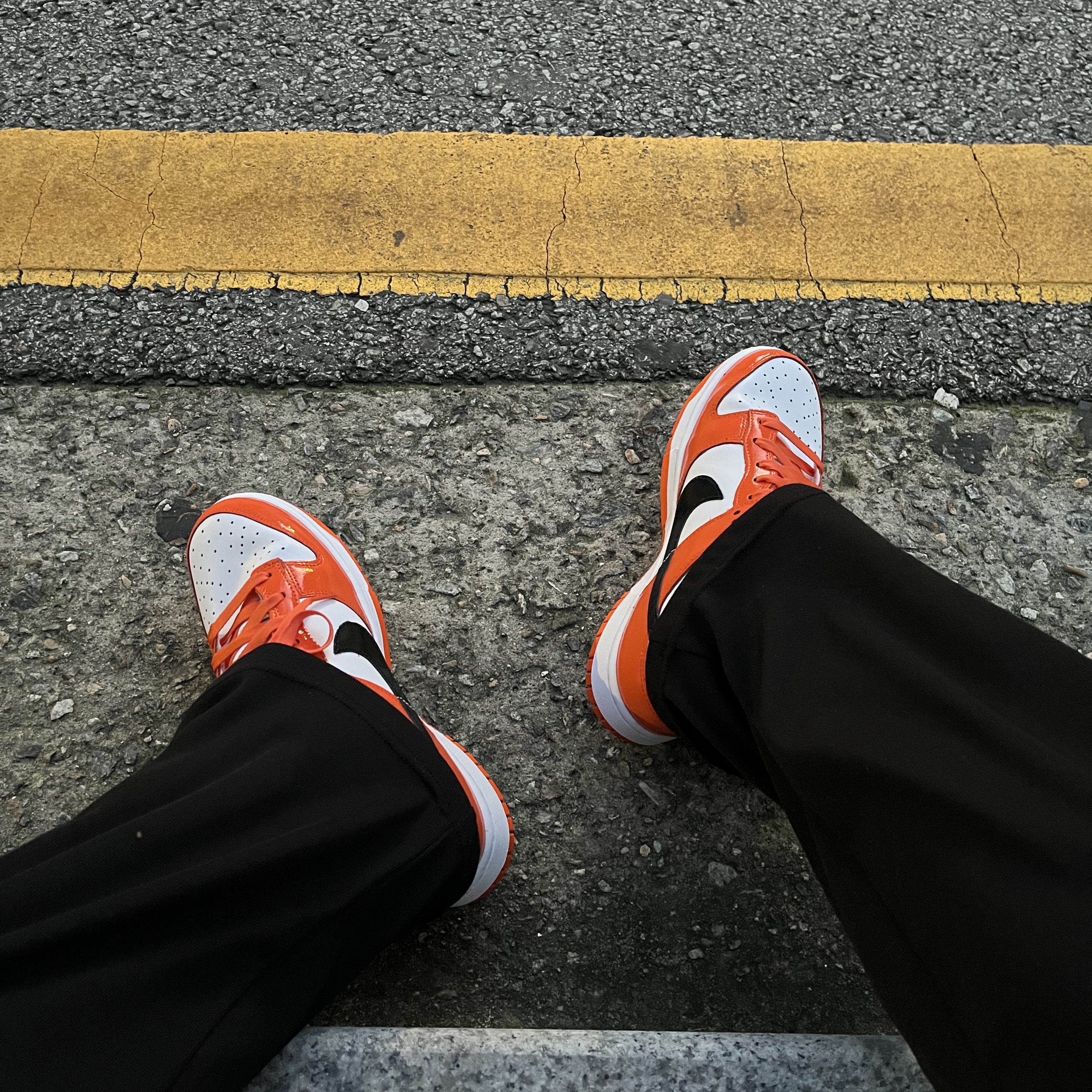 (W) Nike Dunk Low Essential Brilliant Orange 착용 스타일