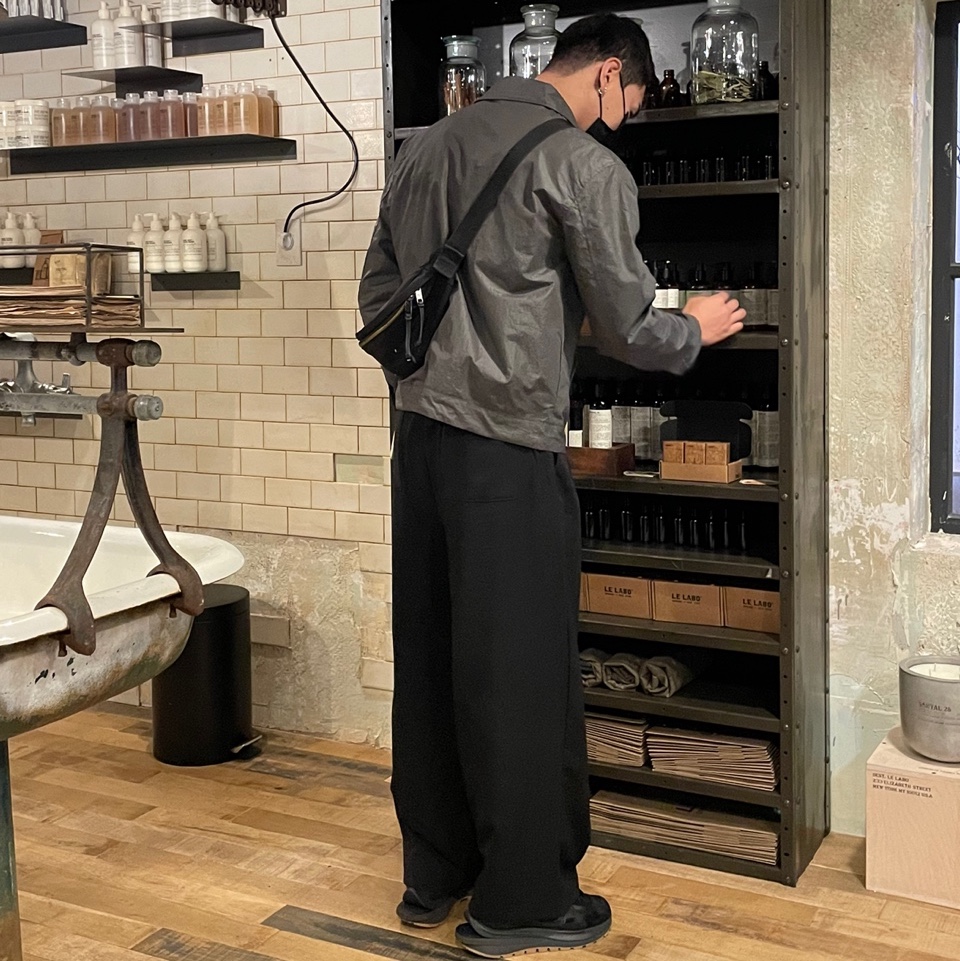 Nike x Sacai VaporWaffle Black and Gum 착용 스타일