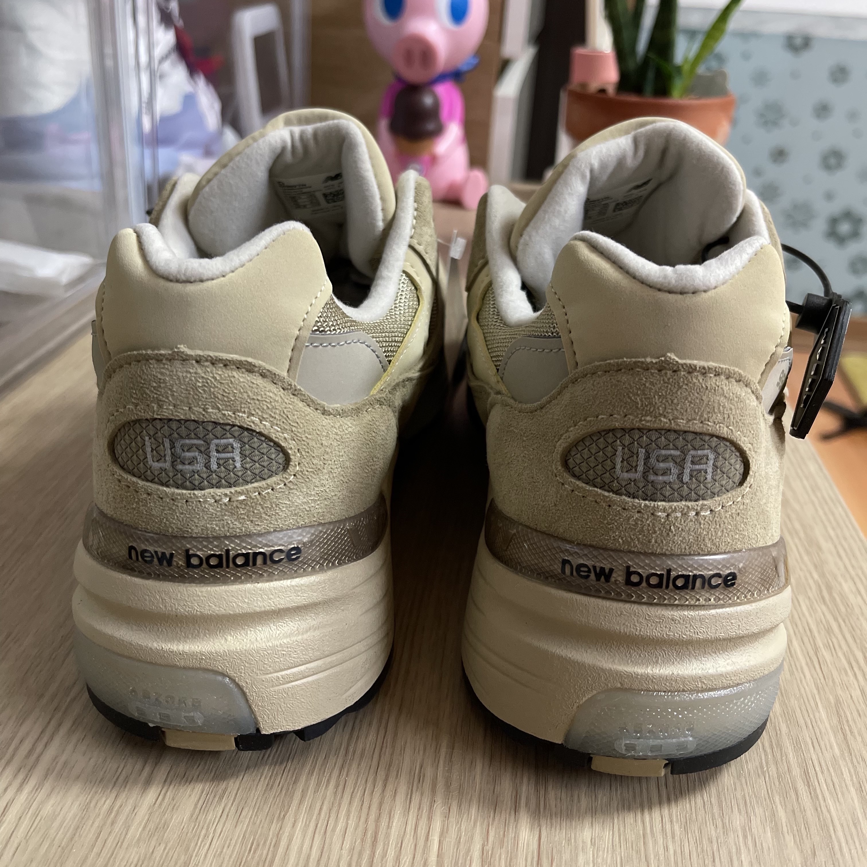 New Balance 992 Made in USA Tan 착용 스타일 - 3