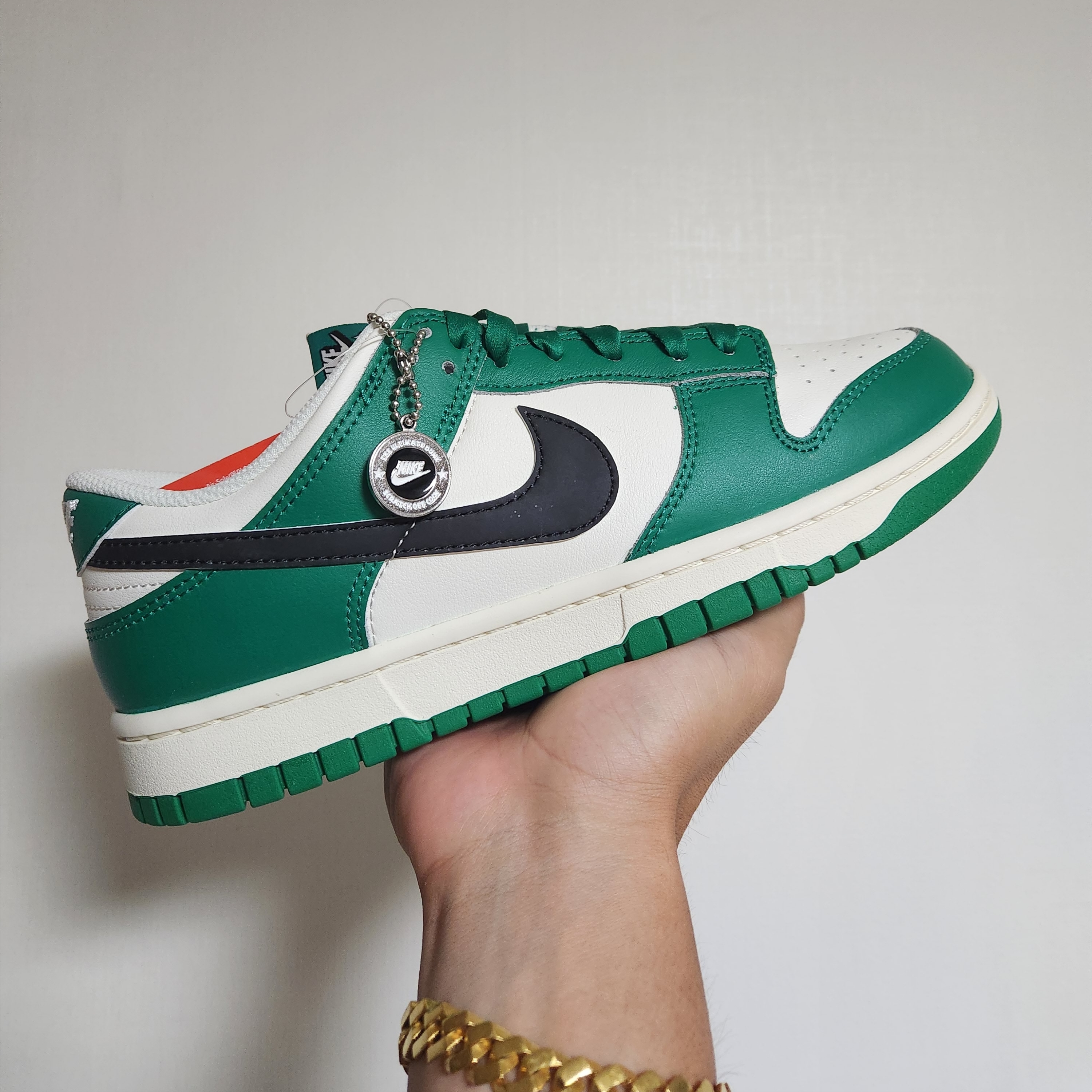Nike Dunk Low Retro SE Jackpot Malachite 착용 스타일