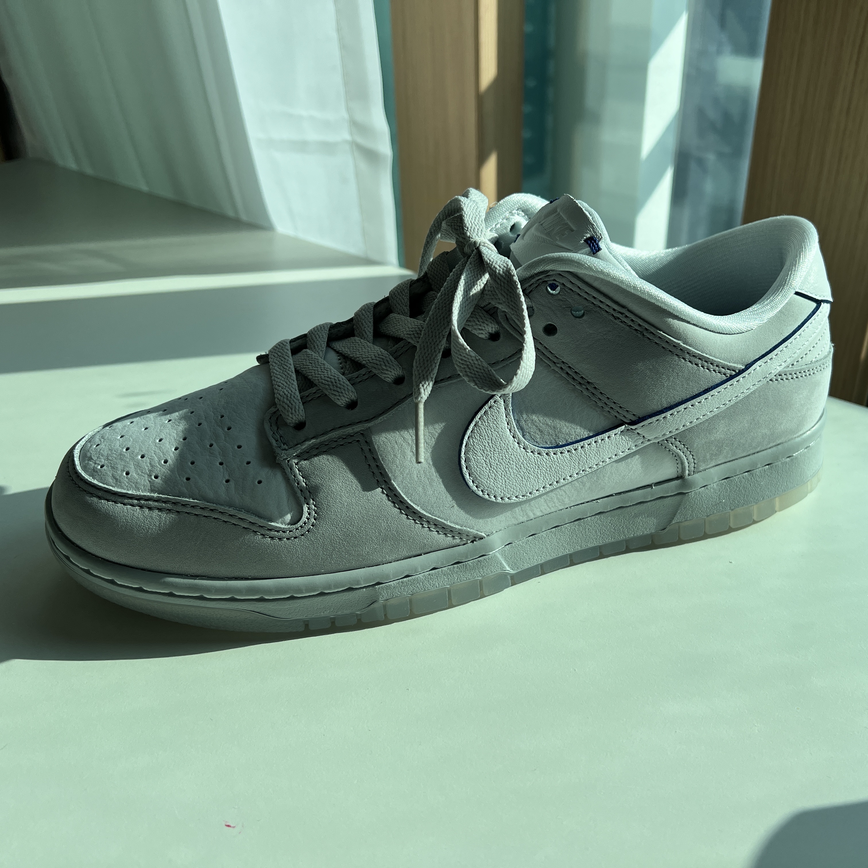 Nike Dunk Low Wolf Grey and Pure Platinum 착용 스타일 - 2