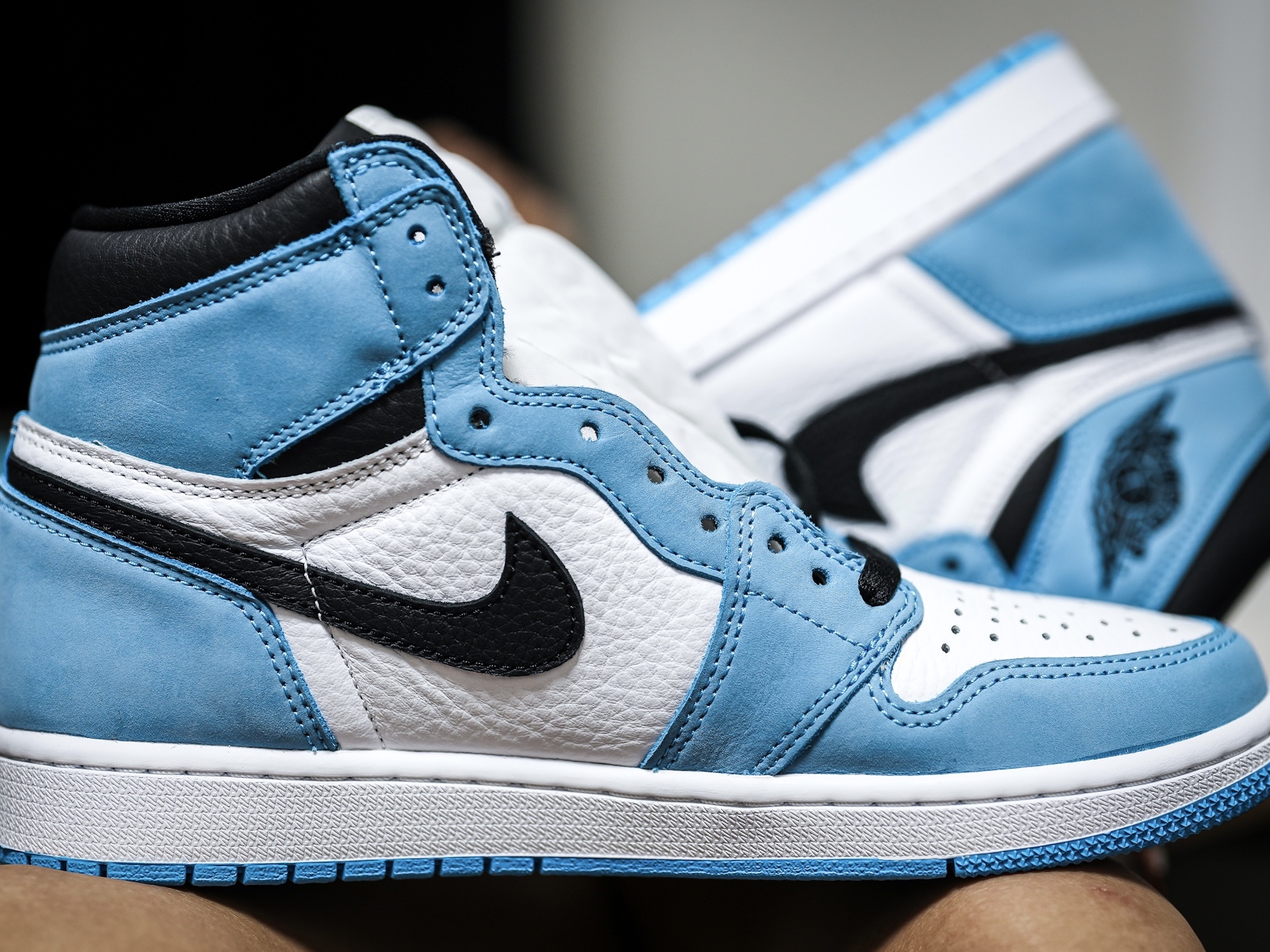 Jordan 1 Retro High OG University Blue 착용 스타일