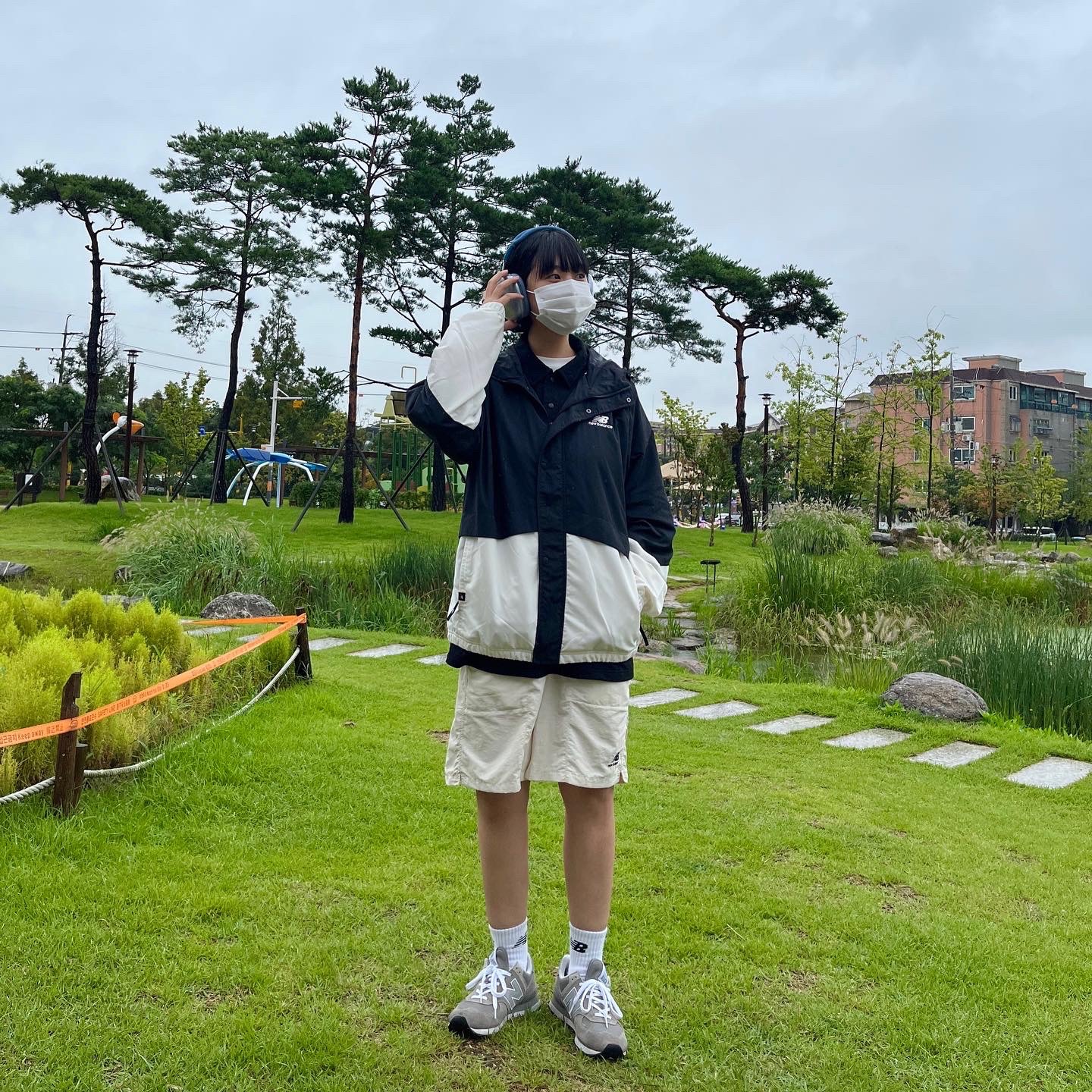 New Balance 996 Grey, Apple AirPods Max Lightning Sky Blue (Korean Ver.) 착용 스타일