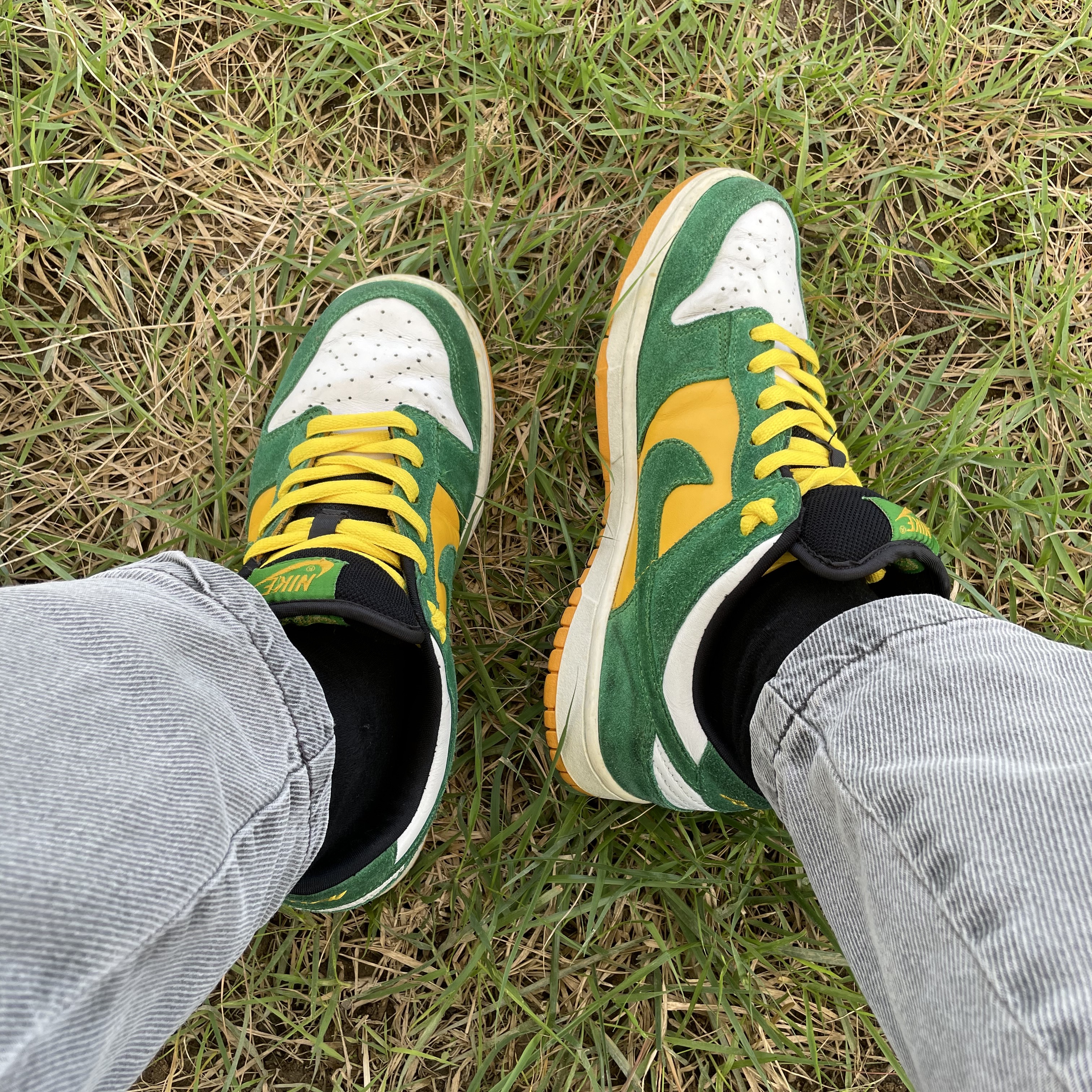Nike Dunk SB Low Bucks 착용 스타일