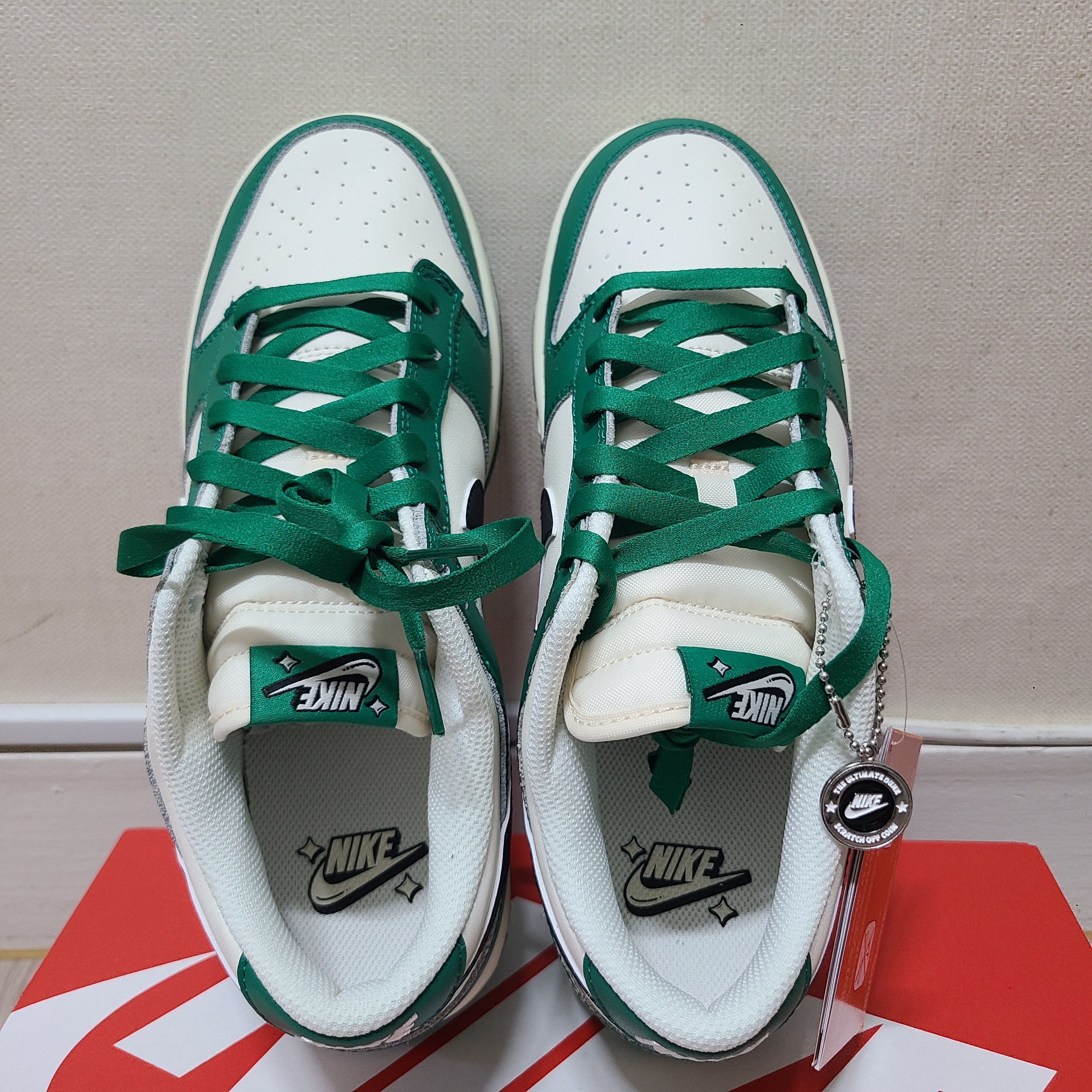 Nike Dunk Low Retro SE Jackpot Malachite 착용 스타일 - 3