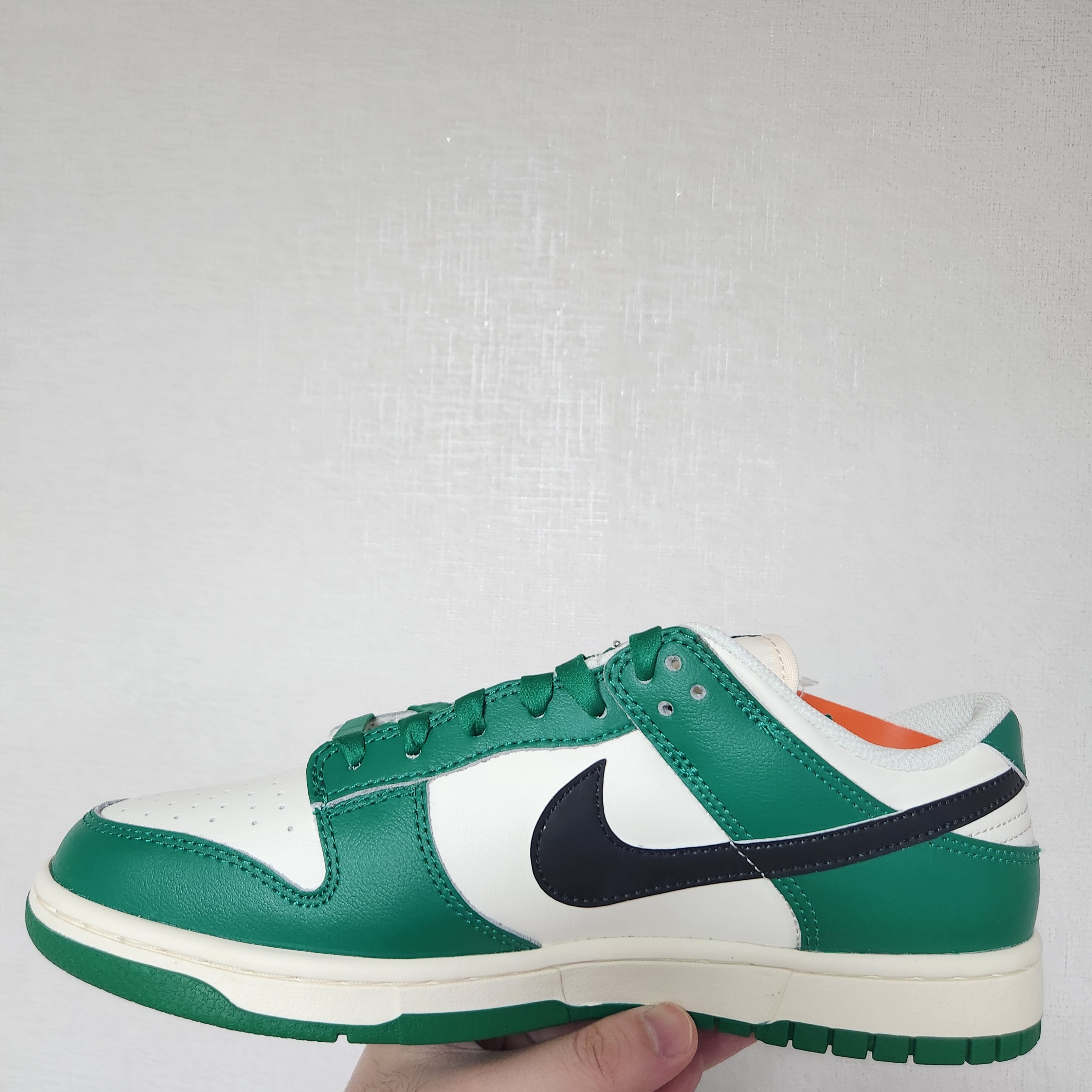 Nike Dunk Low Retro SE Jackpot Malachite 착용 스타일 - 1