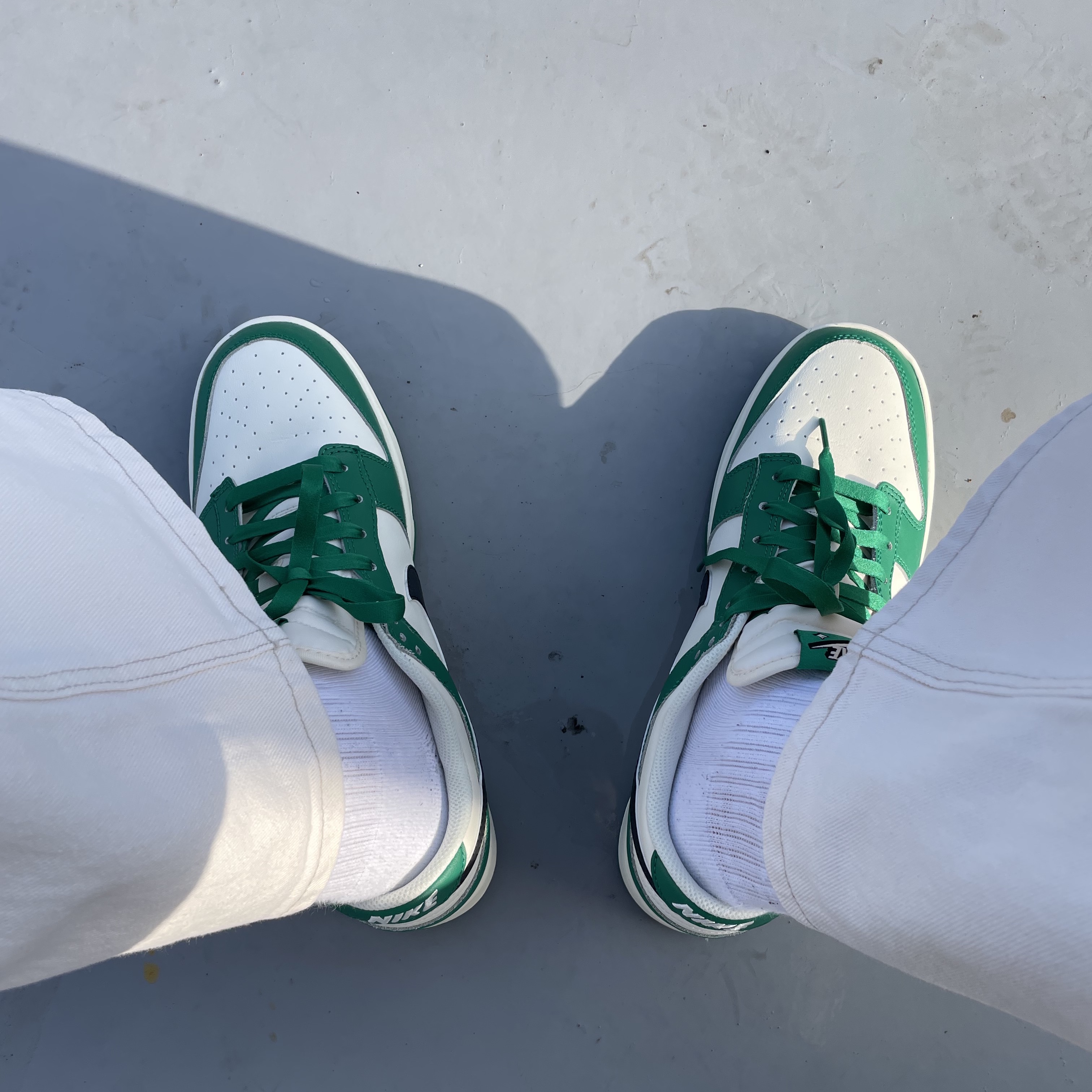 Nike Dunk Low Retro SE Jackpot Malachite 착용 스타일 - 2