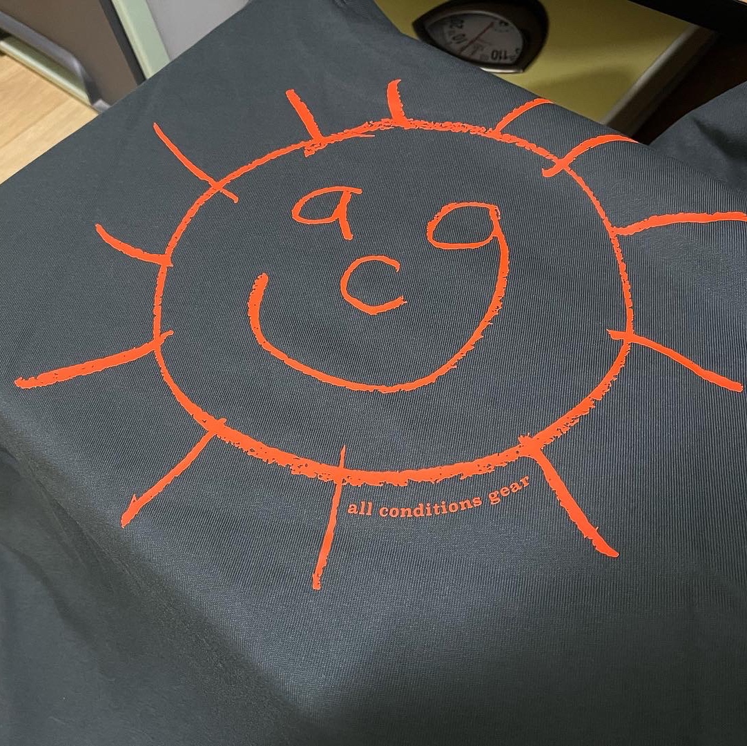 Nike ACG Sunshine T-Shirt Dark Smoke Grey - Asia 착용 스타일