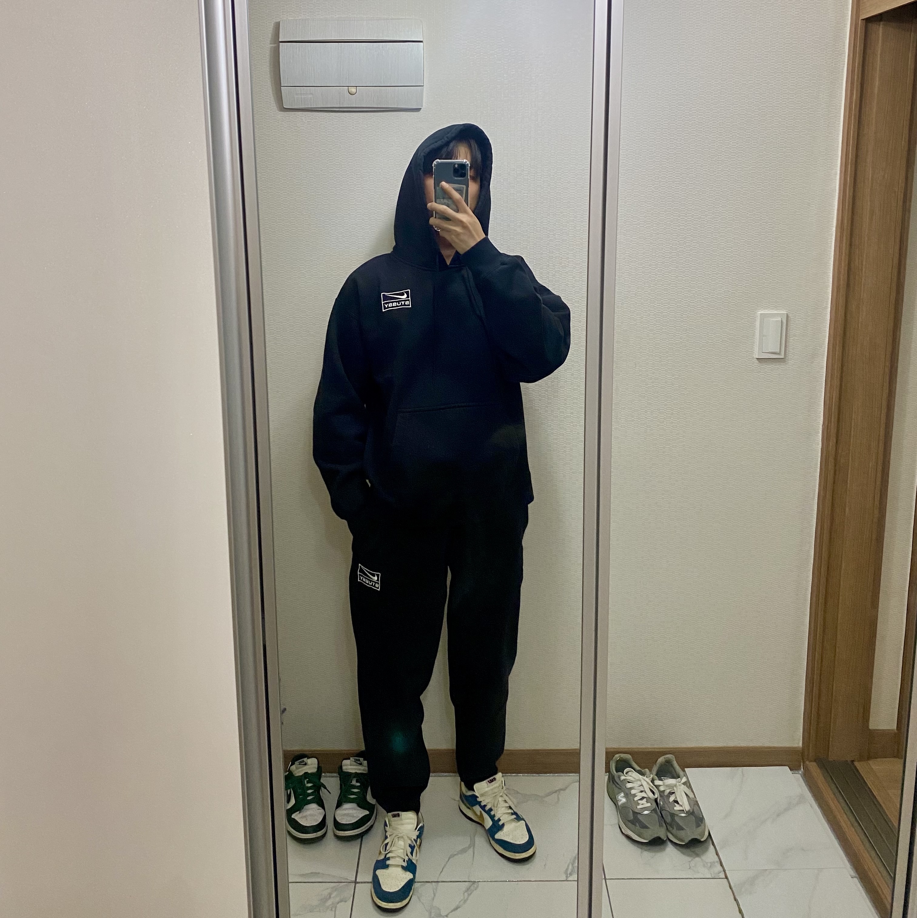 Nike x Stussy NRG RA Washed Pullover Hoodie Black (DN4028-010), Nike x Stussy NRG RA Washed Pullover Hoodie Black (DN4029-010) 착용 스타일