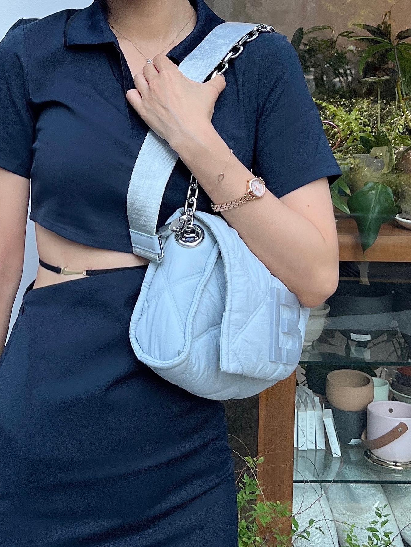 (W) Nike x Jacquemus NRG Short Sleeve Polo Dress Dark Obsidian - Asia, Dior Saddle Flap Card Holder Blue Dior Oblique Jacquard 착용 스타일 - 2