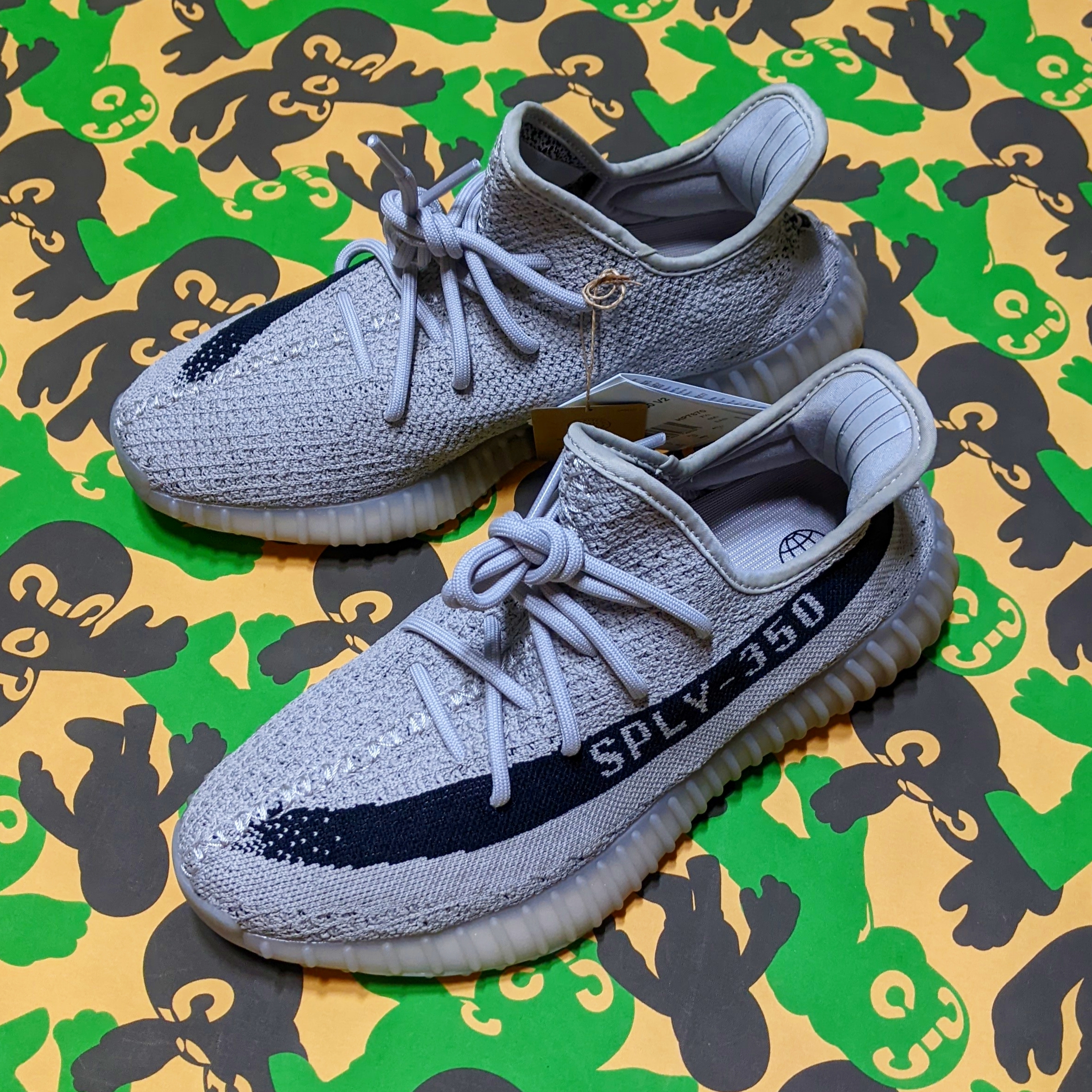 Adidas Yeezy Boost 350 V2 Slate Core Black 2022/2023 착용 스타일 - 1