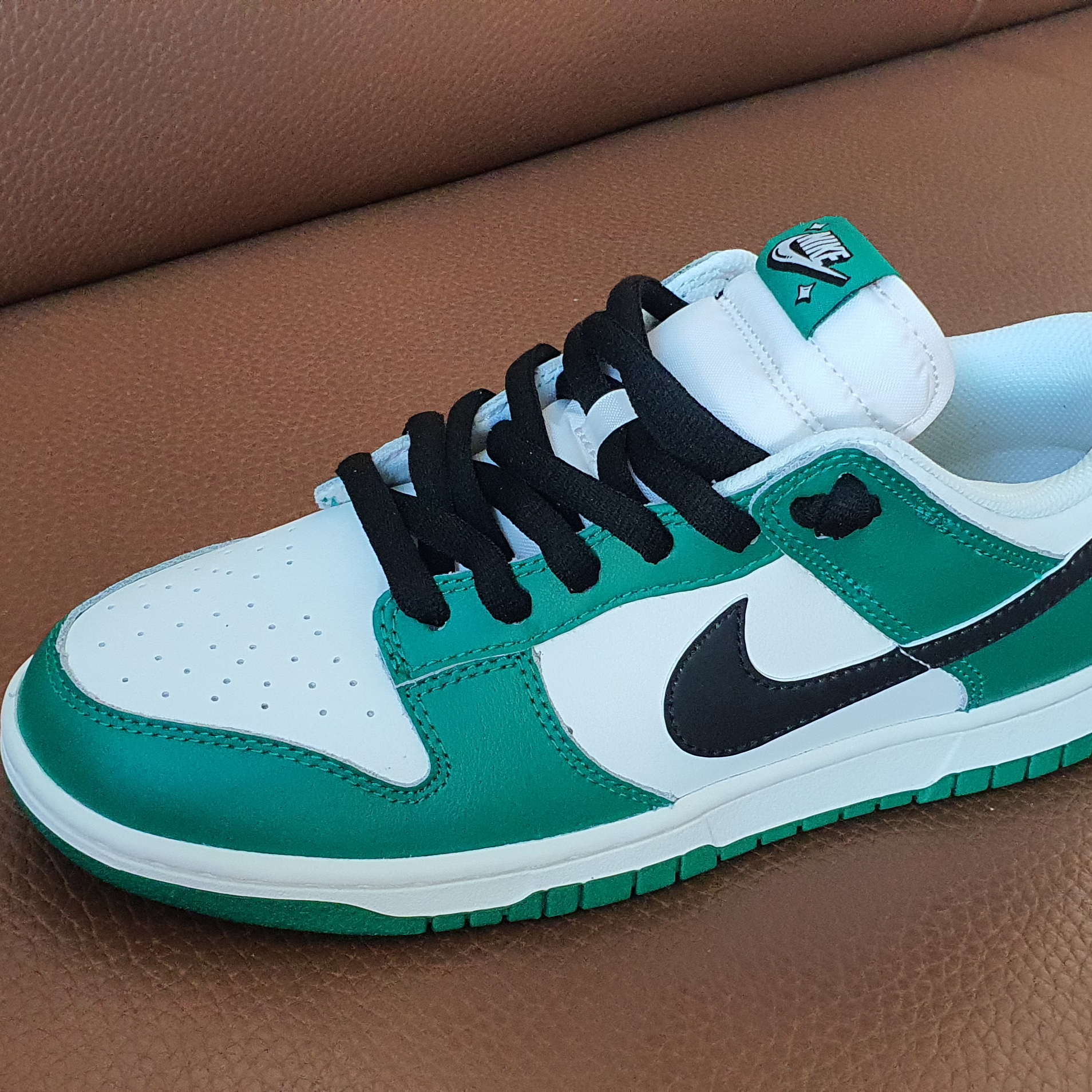 Nike Dunk Low Retro SE Jackpot Malachite, Nike Dunk Low SE Sail Dark Marina Blue 착용 스타일 - 1
