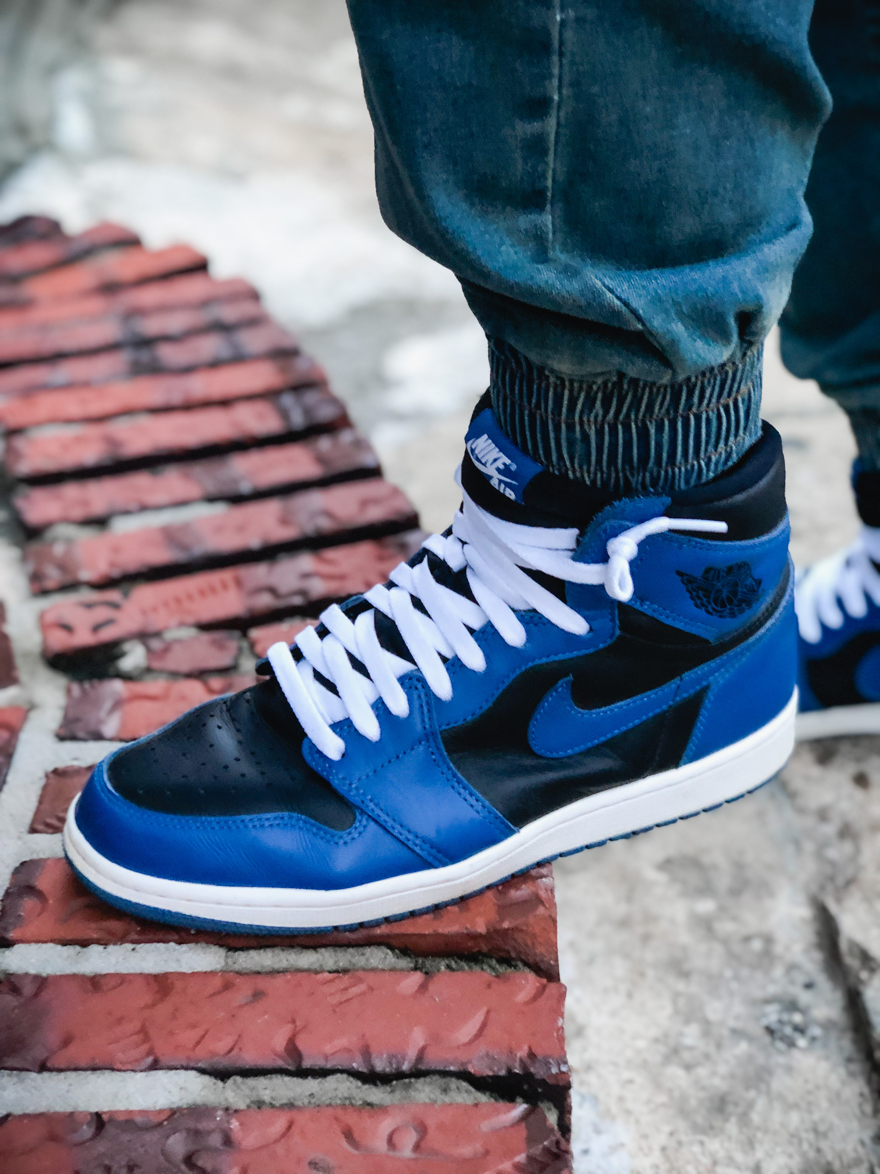 Jordan 1 Retro High OG Dark Marina Blue 착용 스타일 - 2